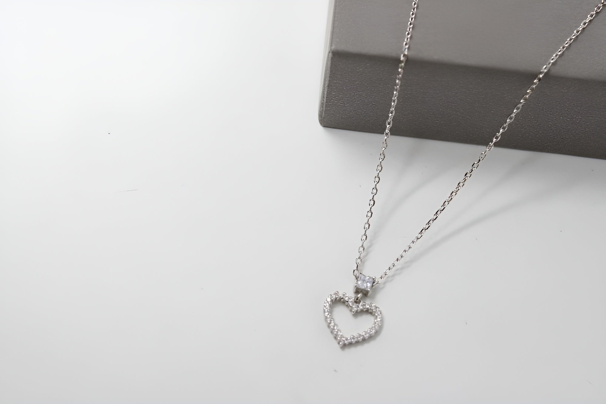 VeeLux Heart of Diamonds Pendant Necklace