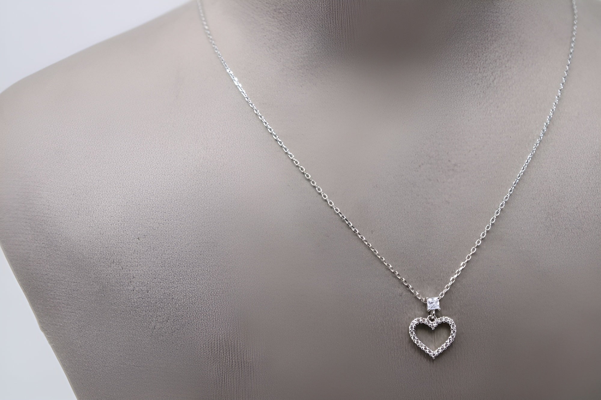 VeeLux Heart of Diamonds Pendant Necklace