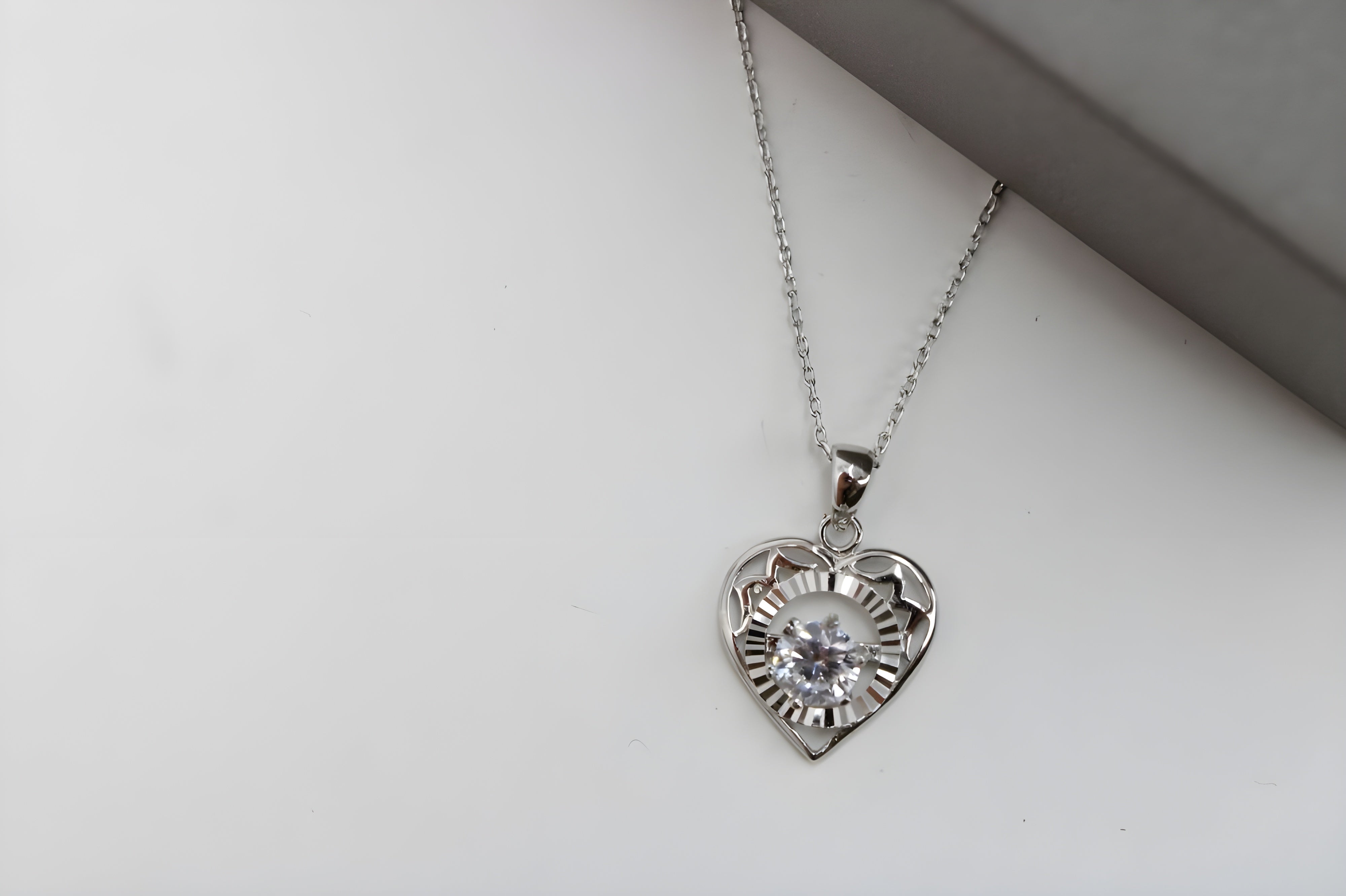 Enchanting Heart-Shaped VeeLux Premium Crystal Necklace