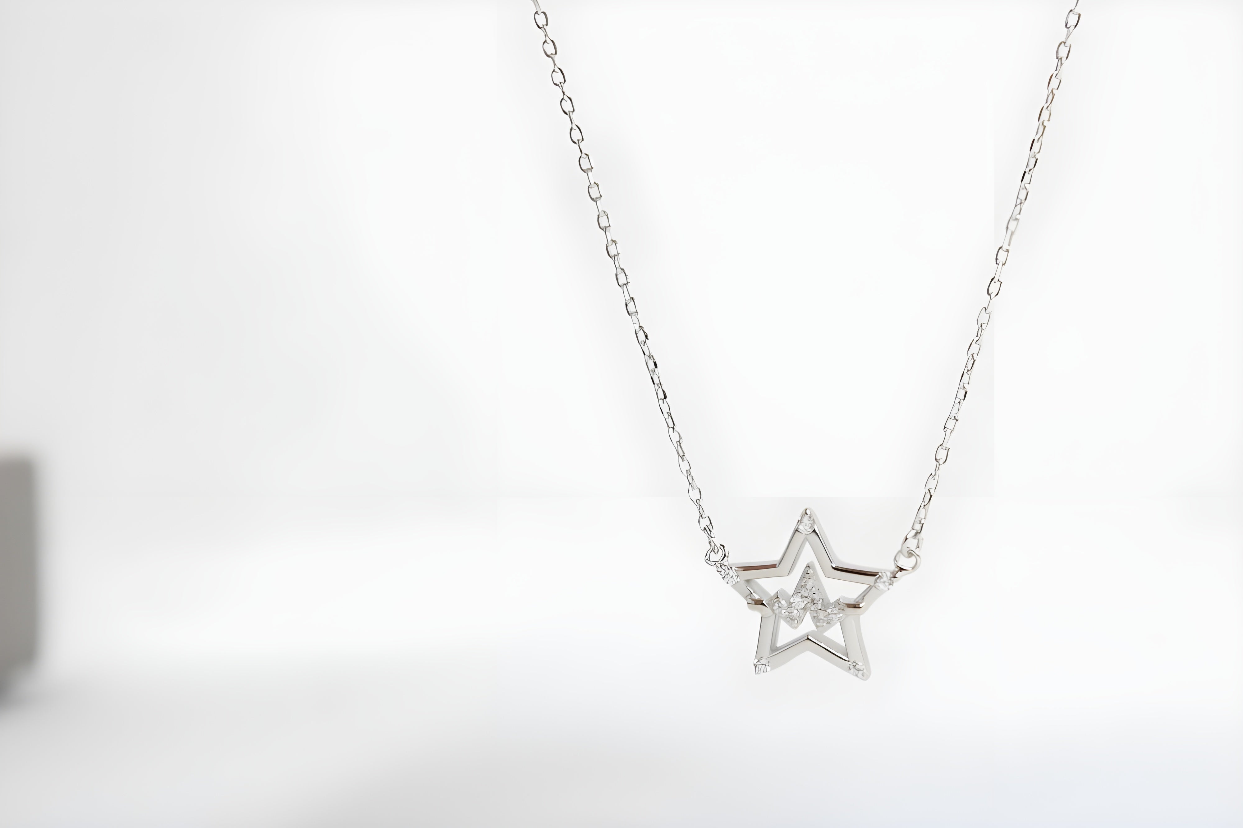 Twinkling Star VeeLux Crystal Necklace with Trace Chain