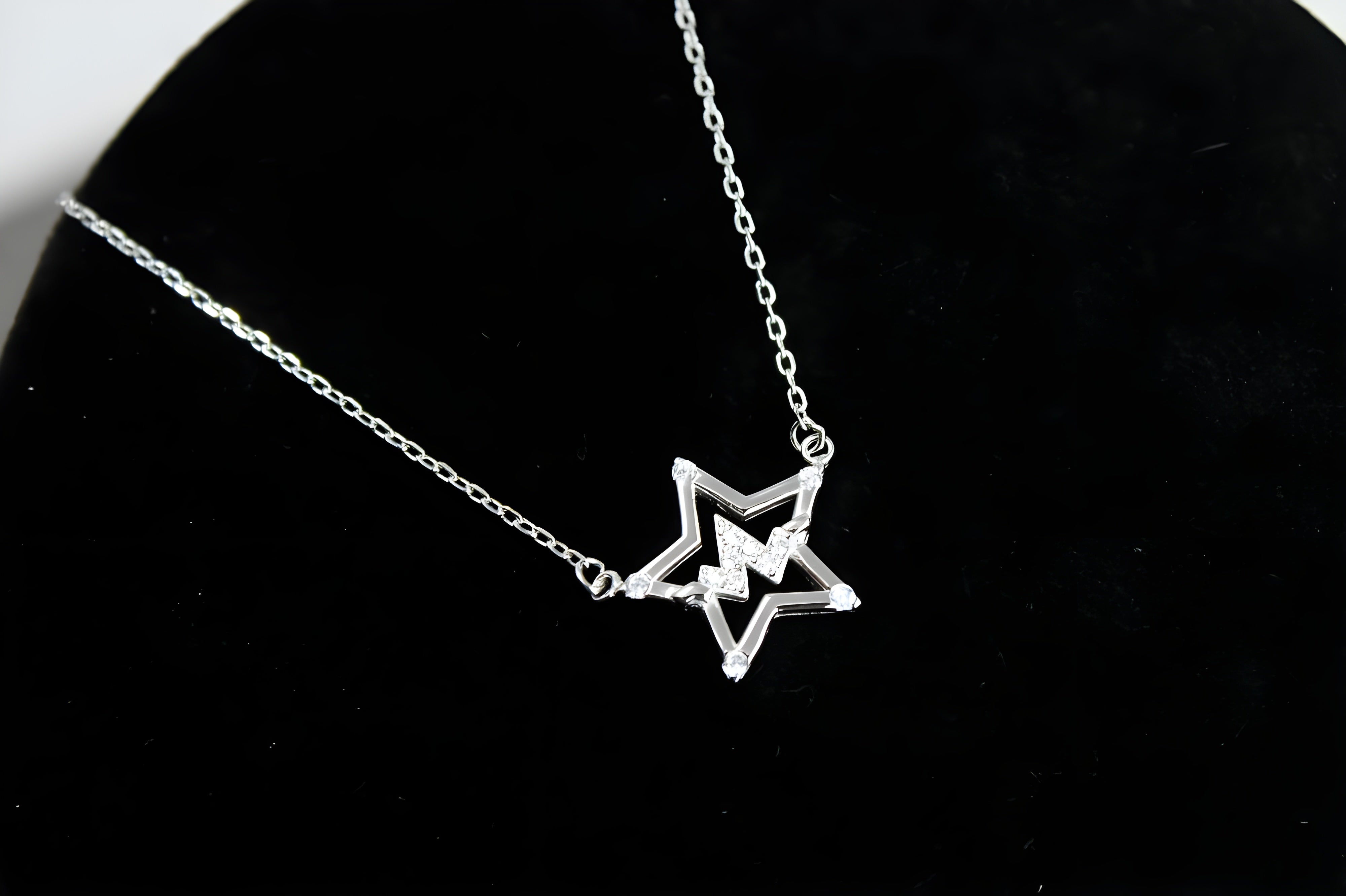 Twinkling Star VeeLux Crystal Necklace with Trace Chain