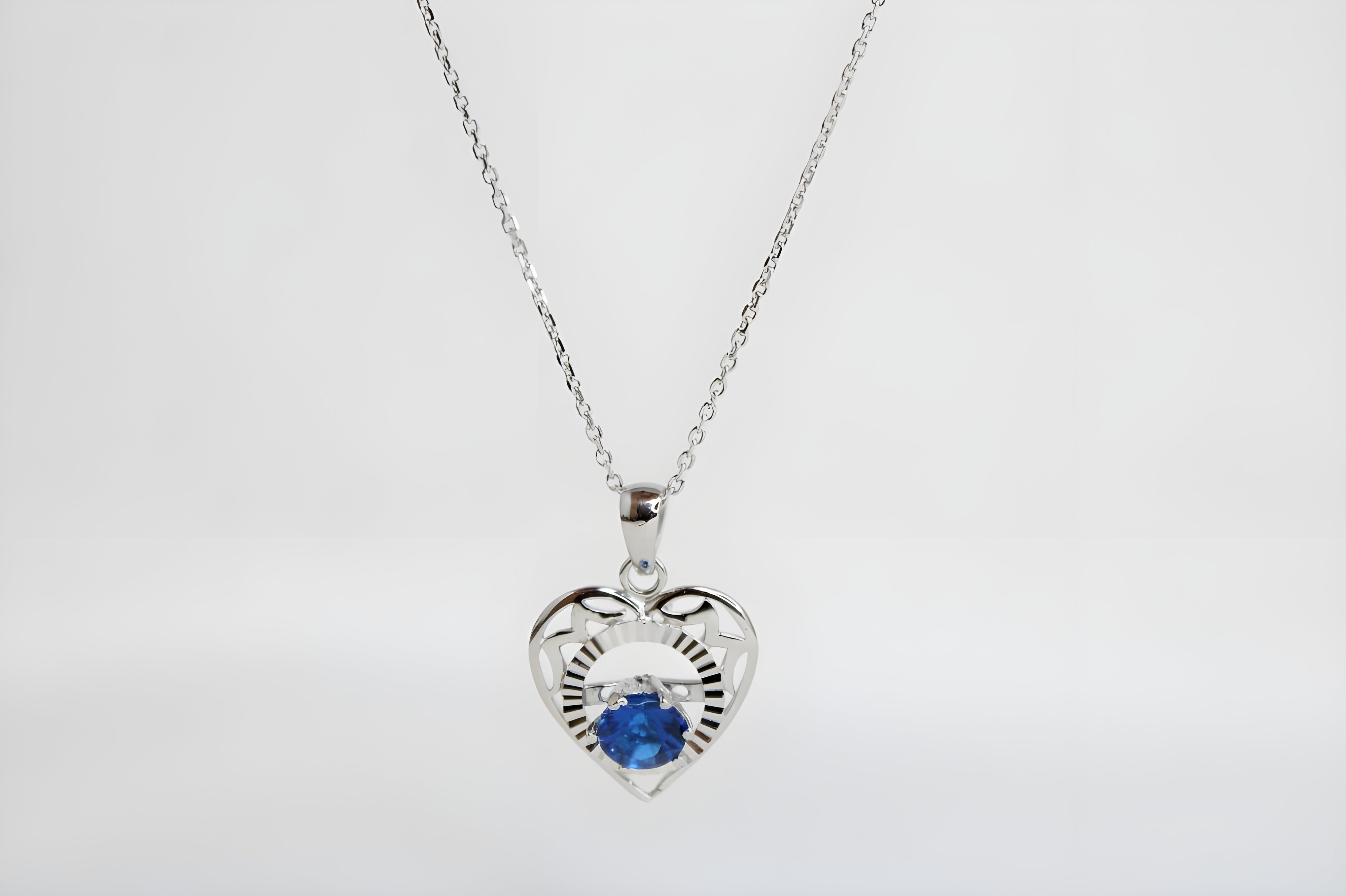 Classic Heart VeeLux Premium Crystal Necklace with Silver Chain