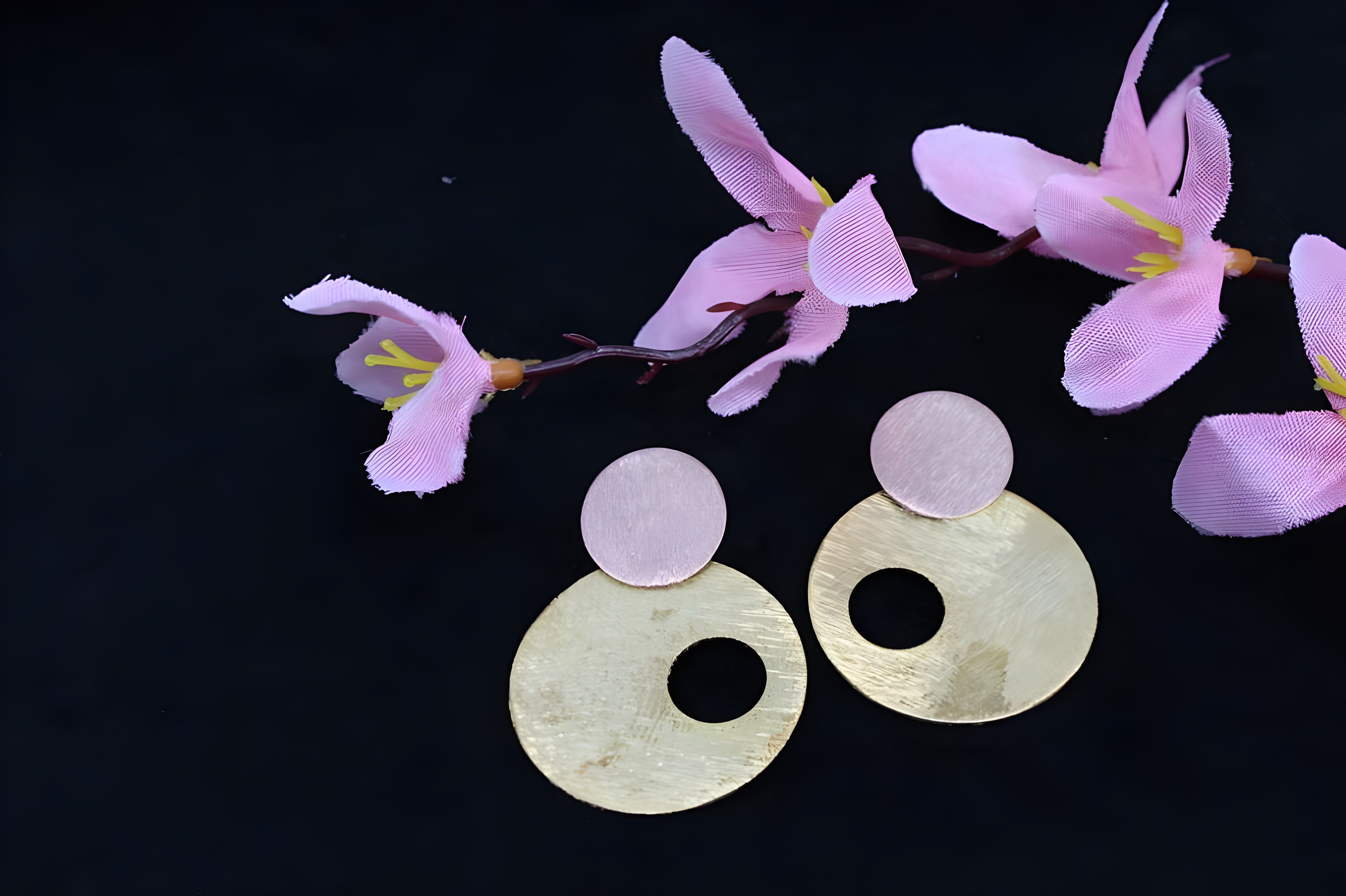 Golden Aura Elegance Earrings