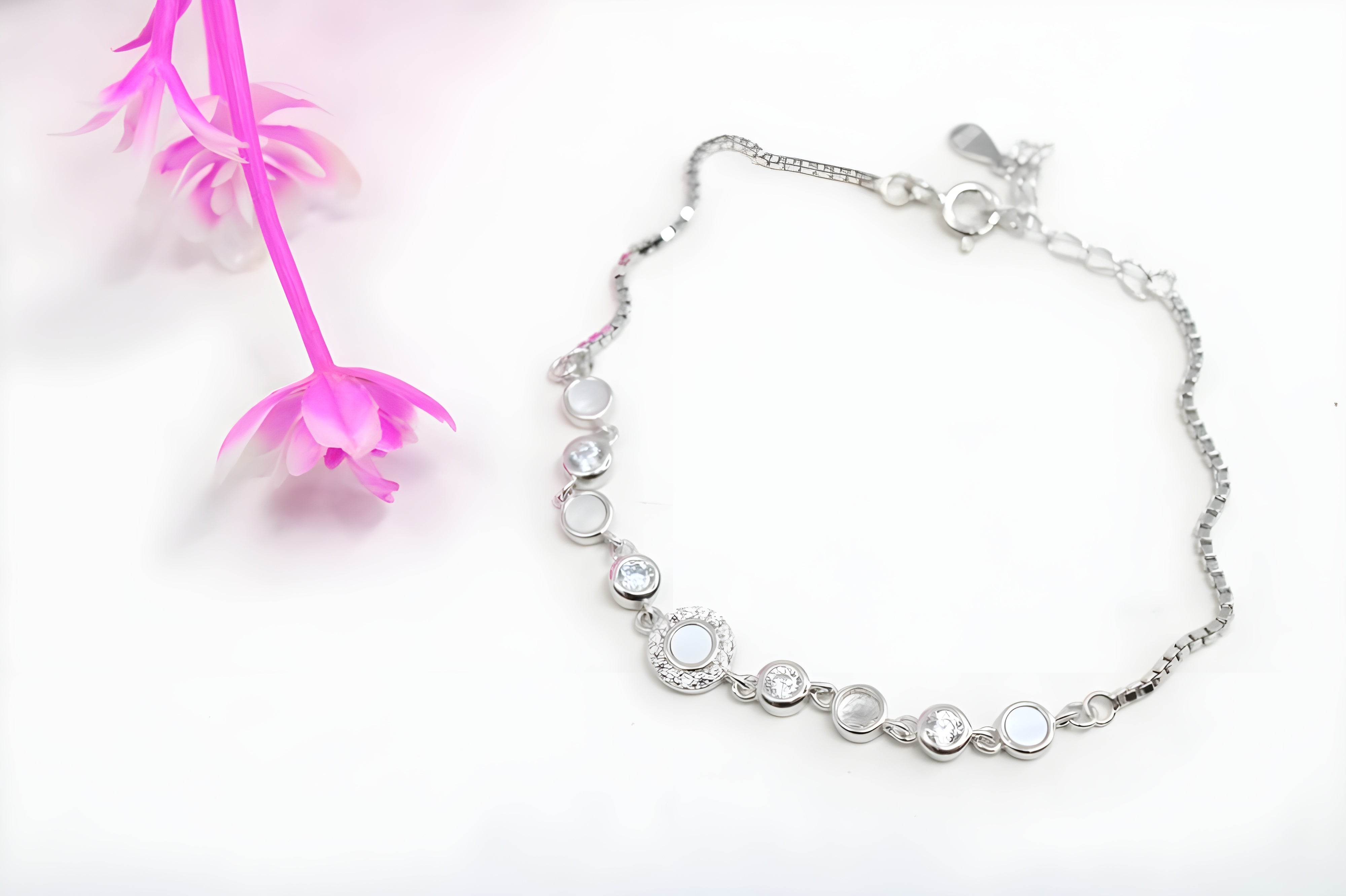 Sterling Silver VeeLux Premium Crystal Sleek Adorable Bracelet