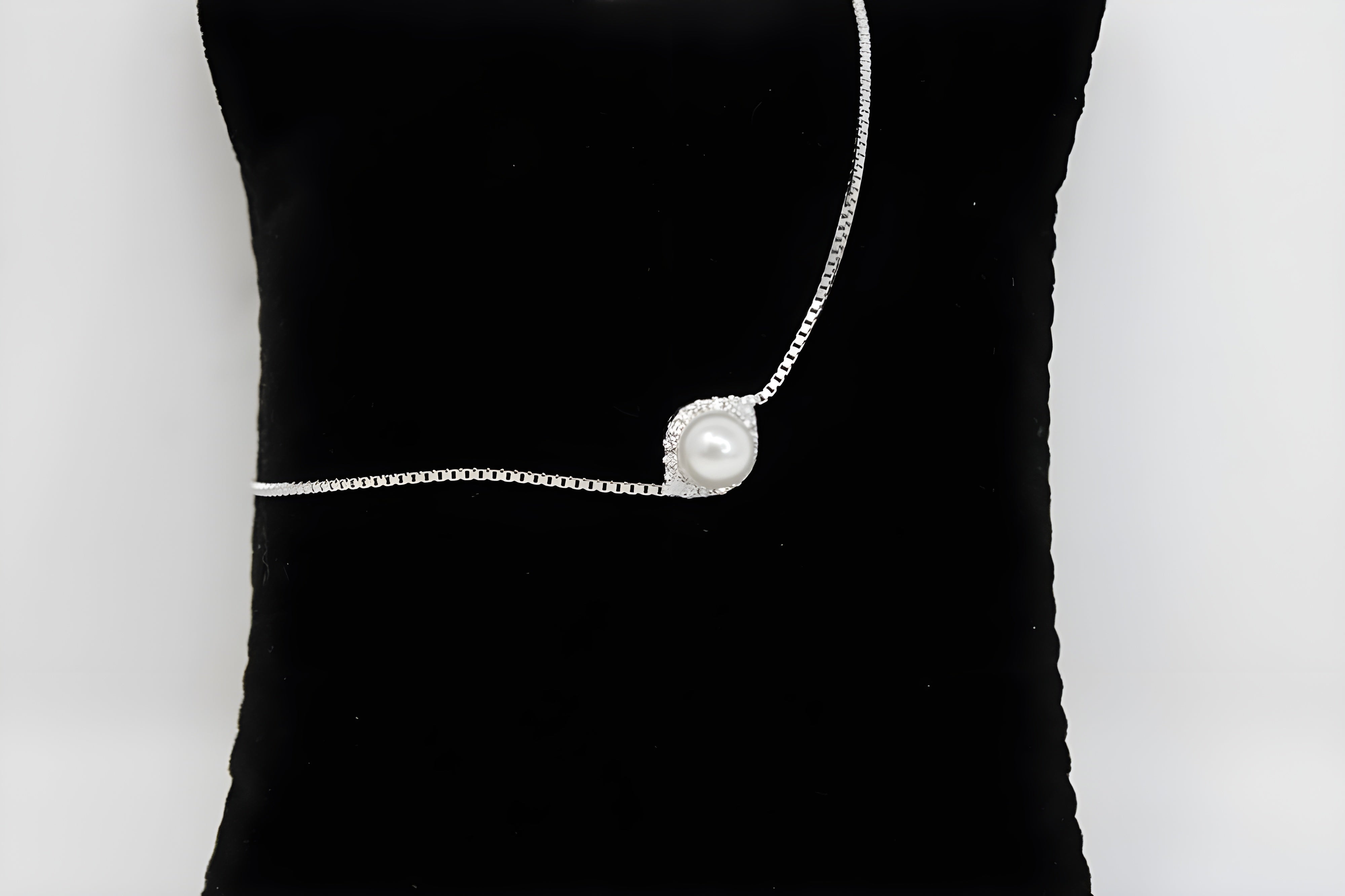 Sterling Silver Swarovski Crystal Sophisticate Classic Pearl Bracelet