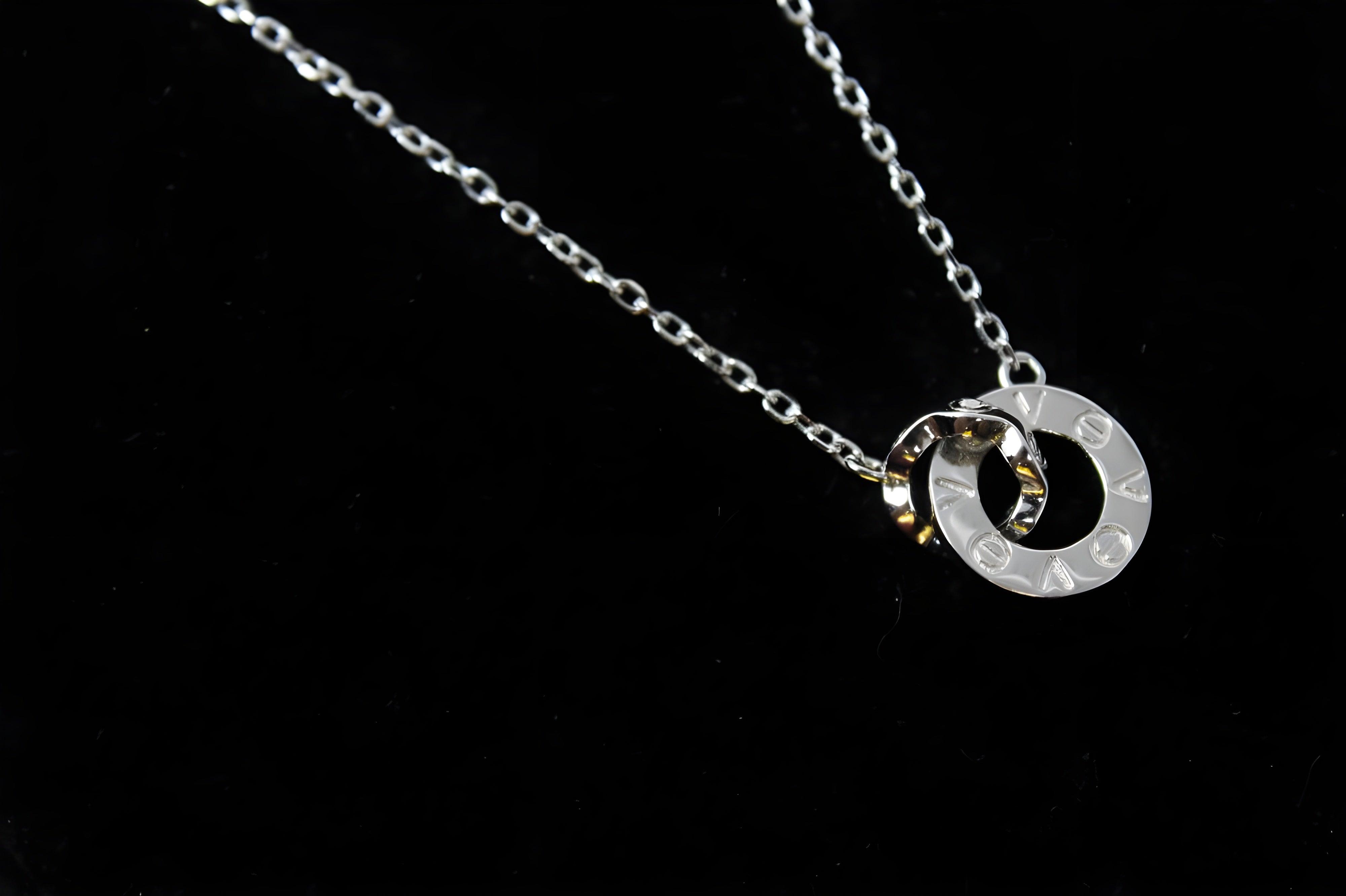 Stylish Silver Circle Pendant Engraved with LOVE