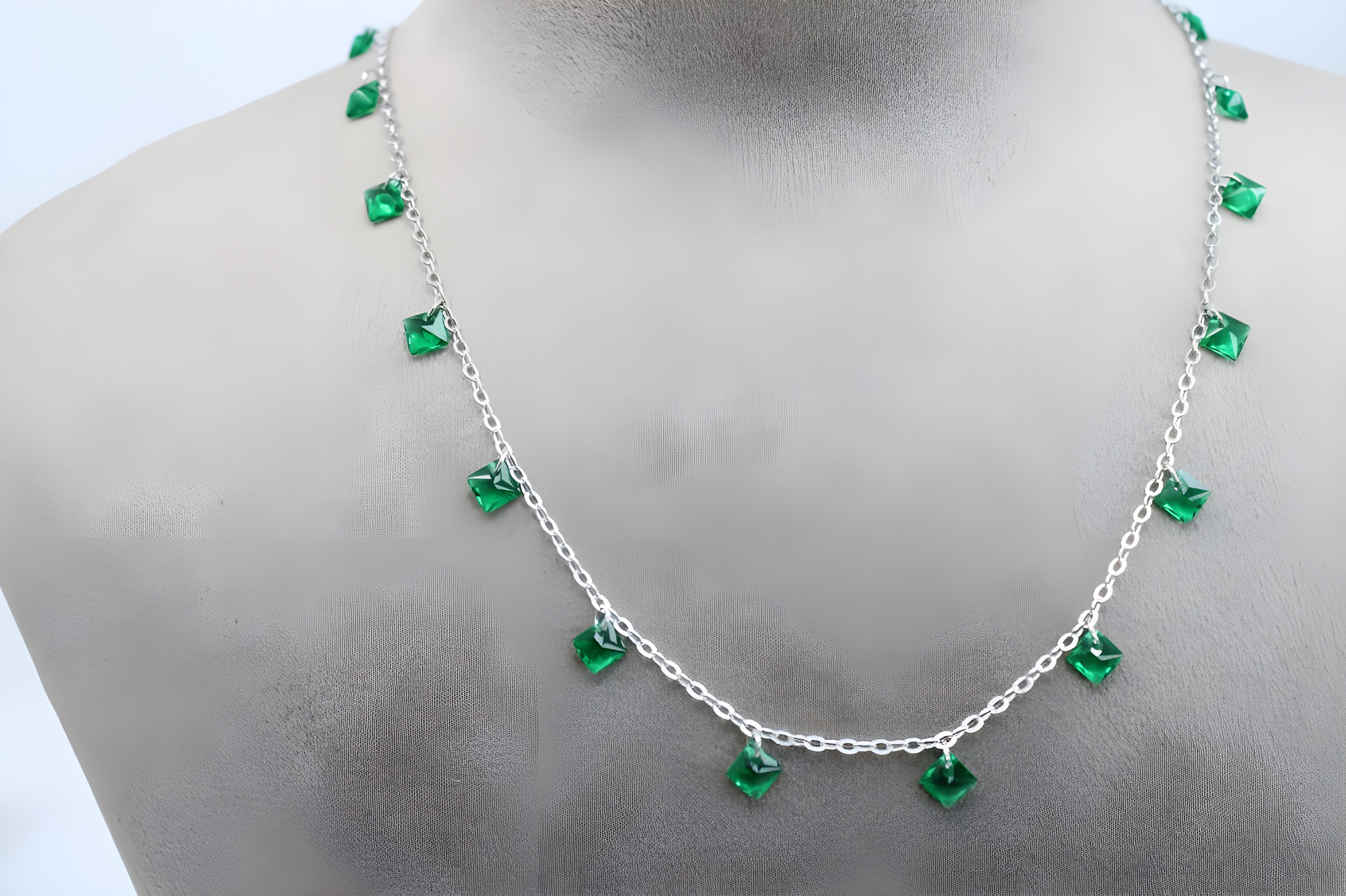 Elegant Emerald Green Diamond VeeLux Crystal Necklace