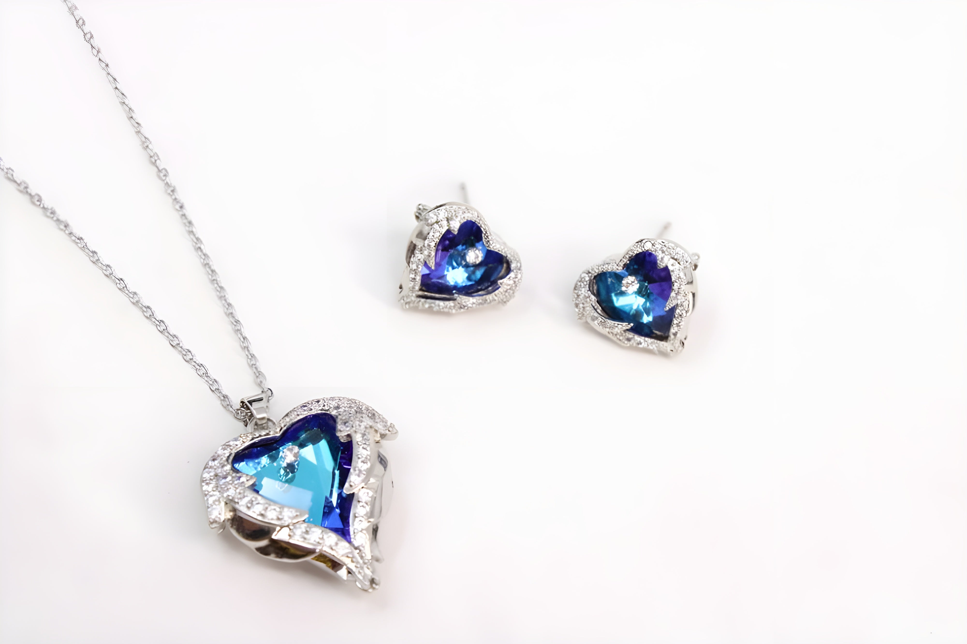 Angel Wings Blue Heart Pendant Set