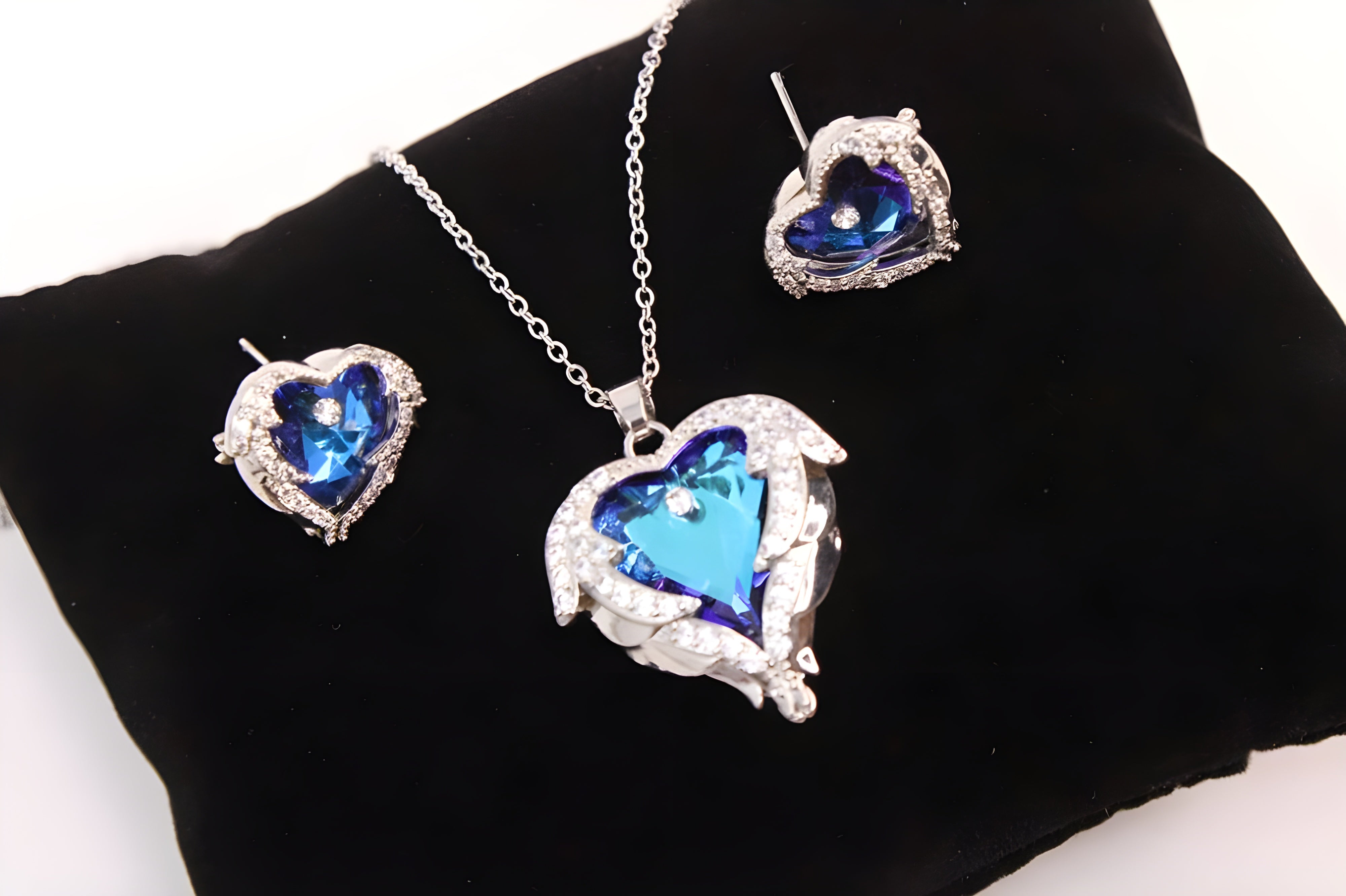 Angel Wings Blue Heart Pendant Set