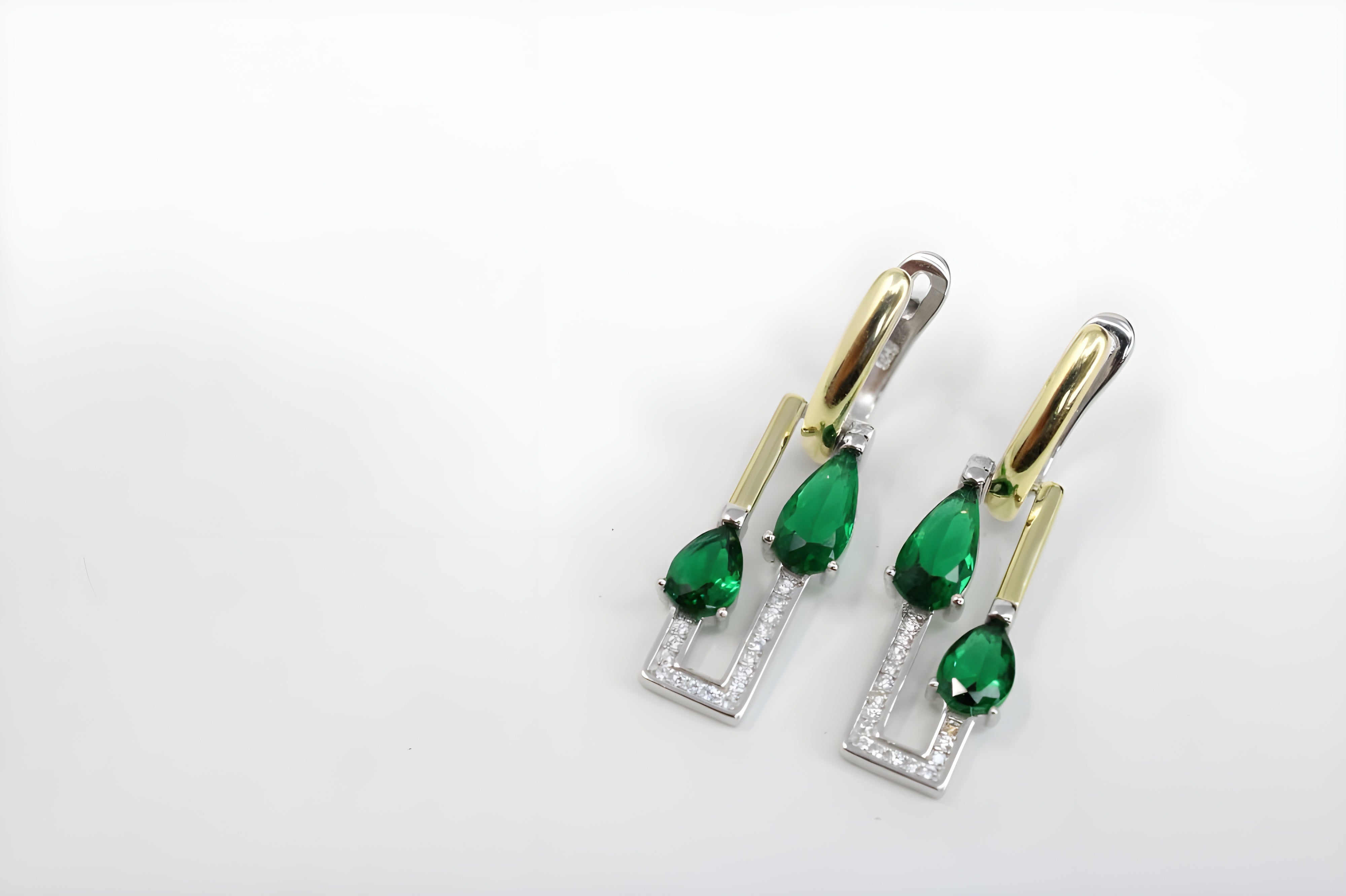 Emerald Deco Diamond Jewelry Set