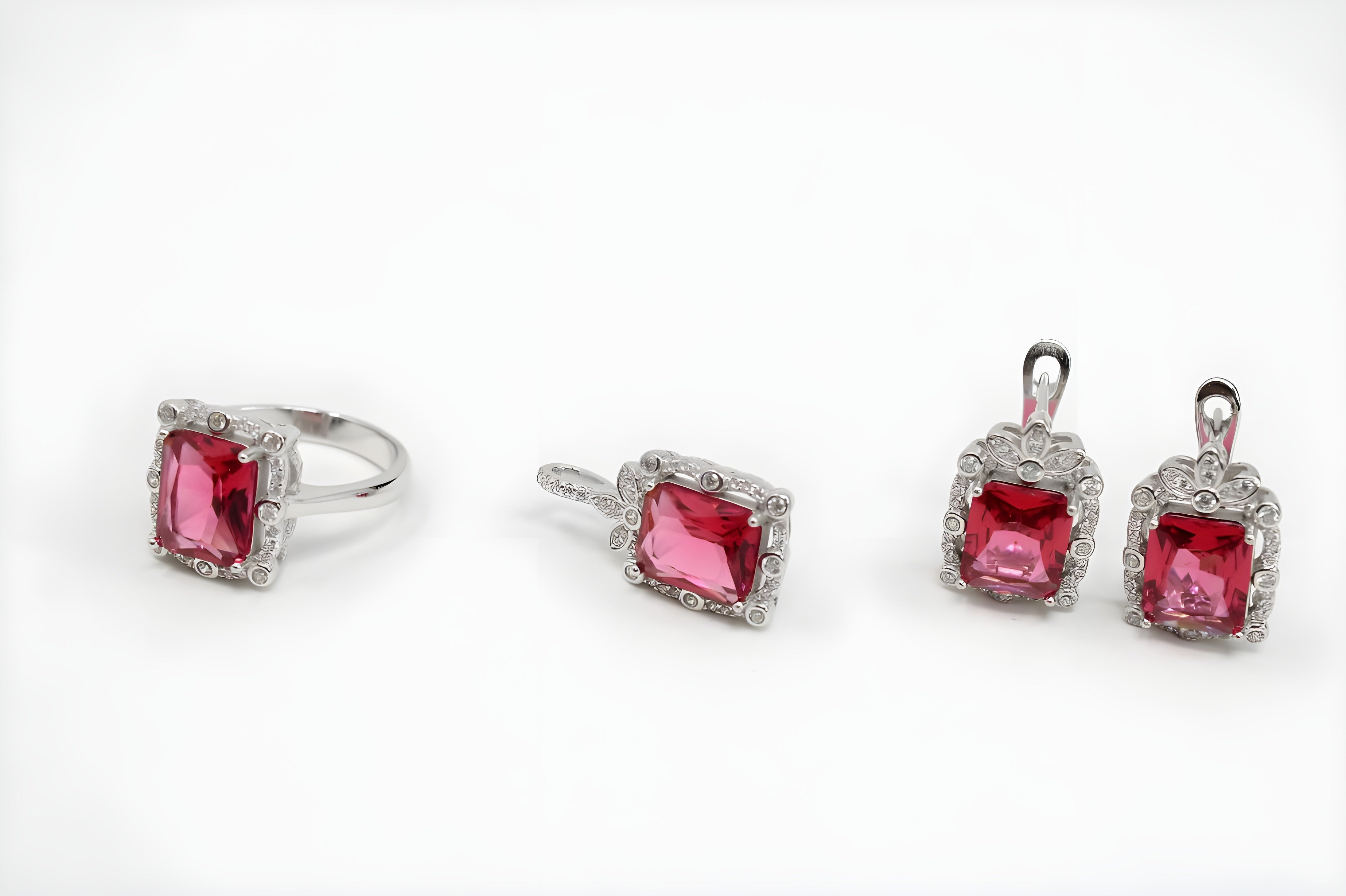 Ruby Royale Red Diamond Pendent Set