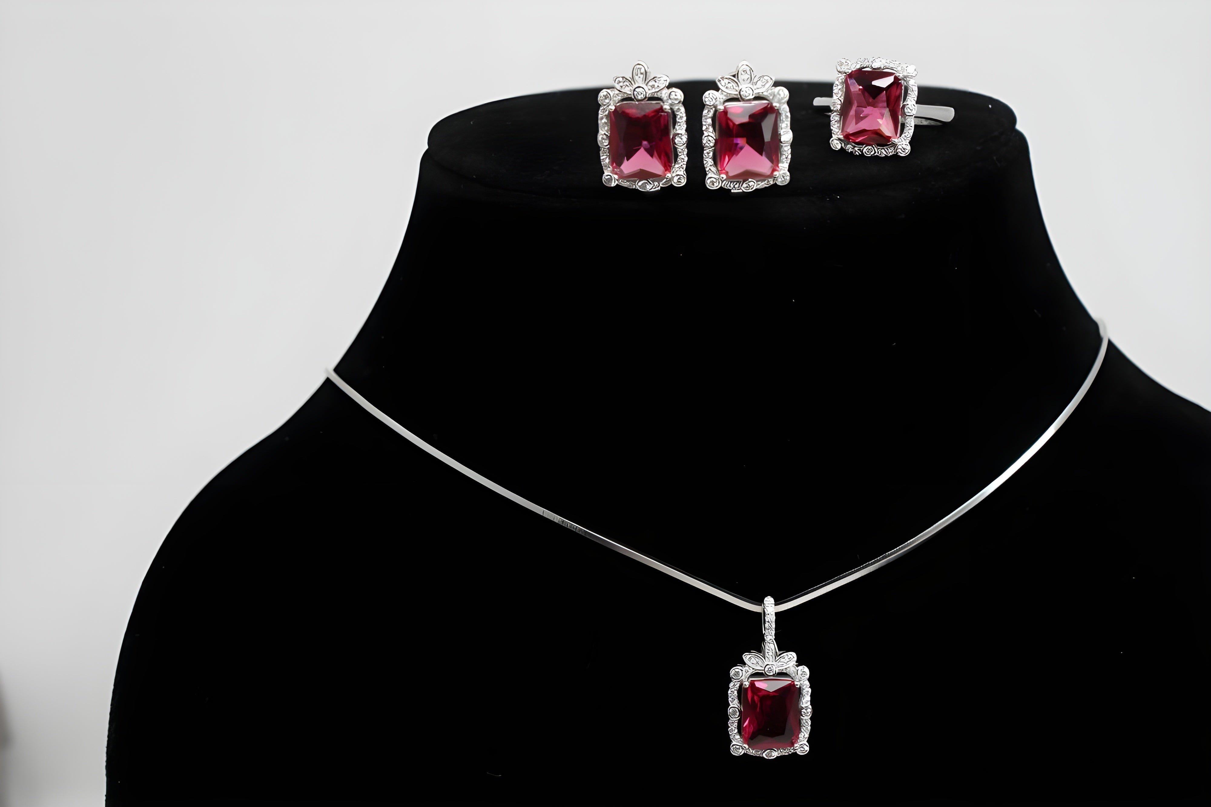 Ruby Royale Red Diamond Pendent Set