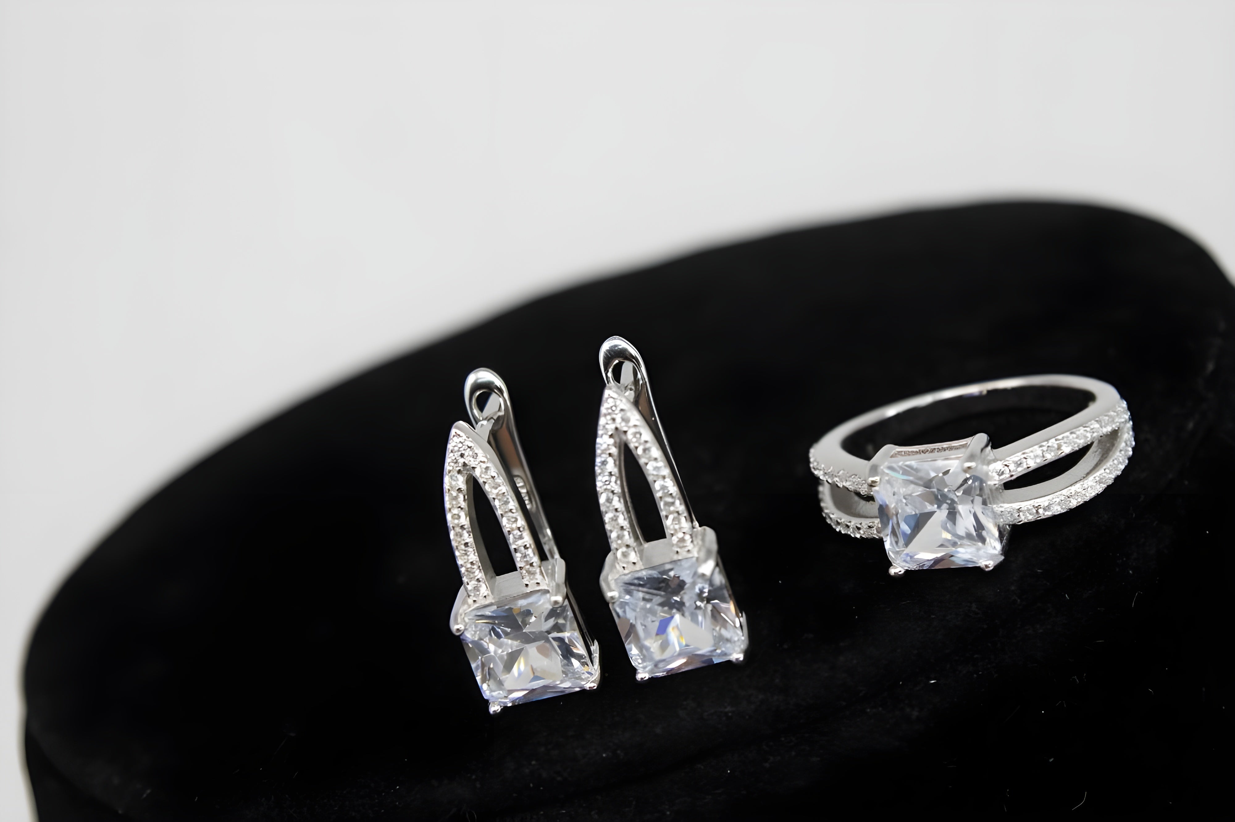 Brilliant Square Diamond Elegance Set