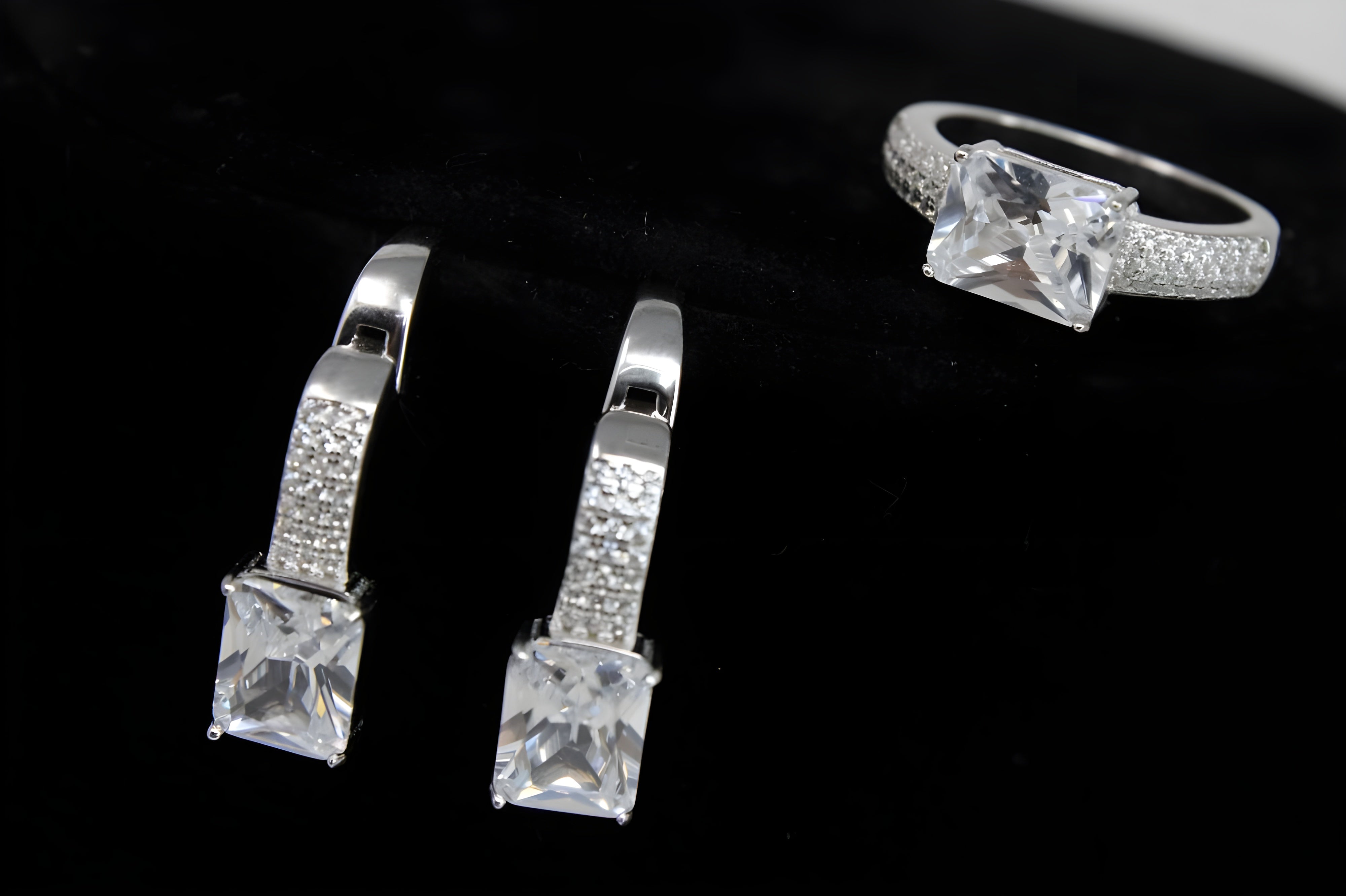 Radiant Princess Cut Diamond Jewelry Set - Sterling Silver Ring, Drop Earrings & Pendant with Sparkling Diamonds