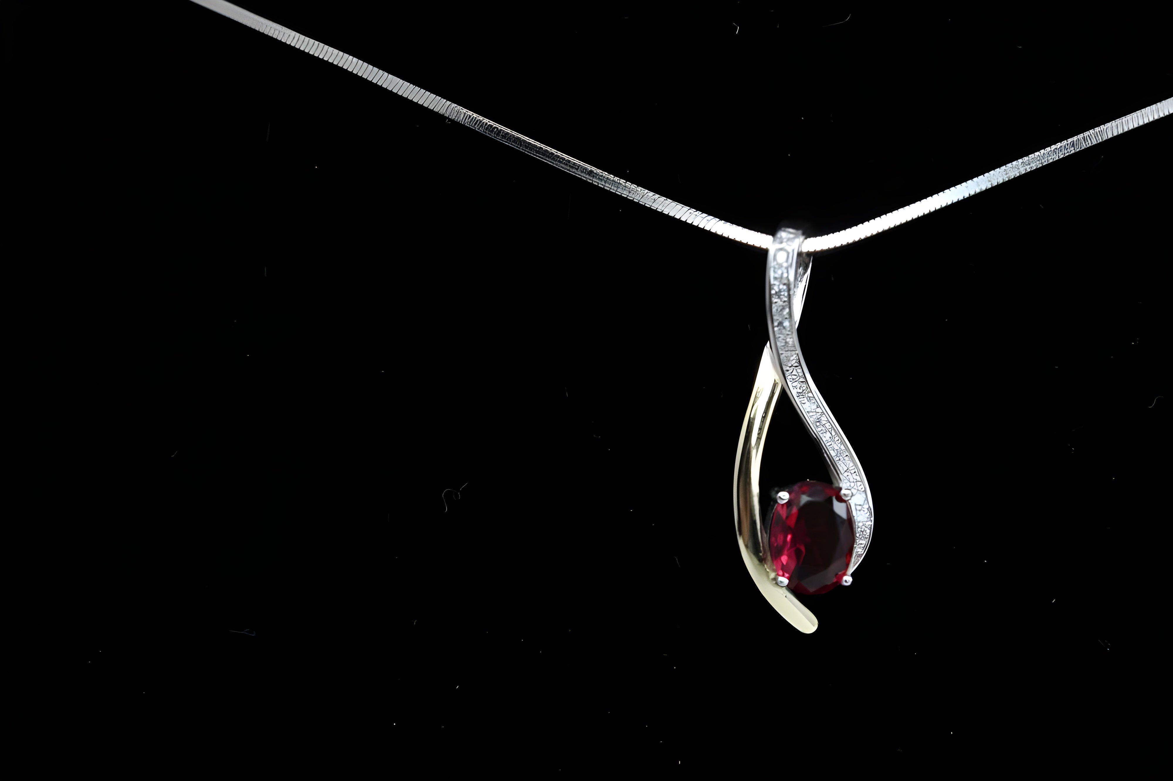 Red Oval Diamond Wave Jewelry Set with Gold Accents - Sterling Silver Ring, Drop Earrings & Pendant