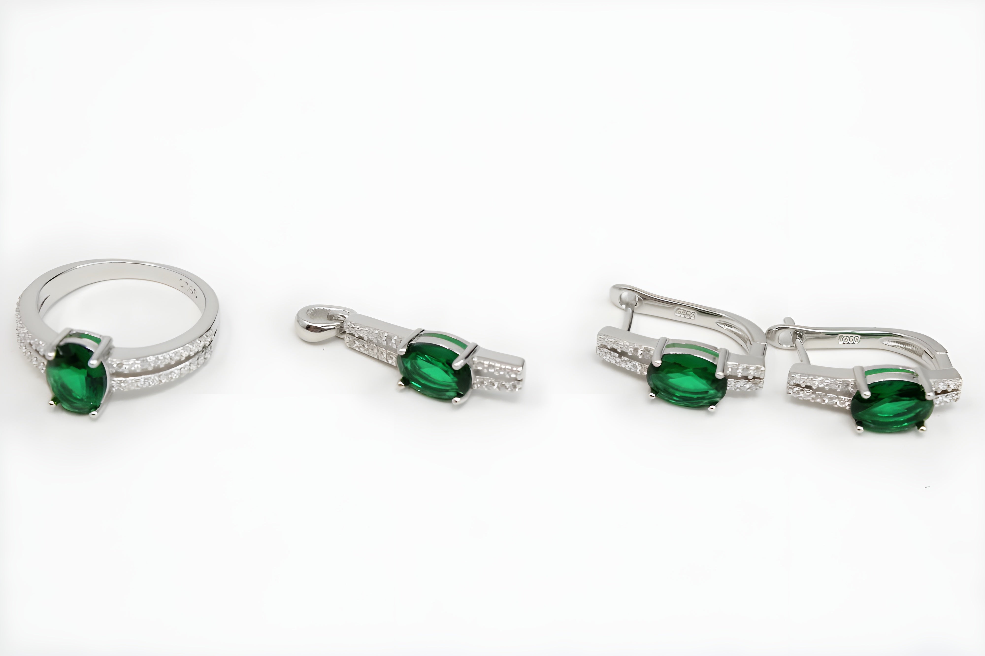 Emerald Elegance Diamond Jewelry Set - Sterling Silver Ring, Drop Earrings & Pendant with Oval-Cut Emerald and White Diamonds