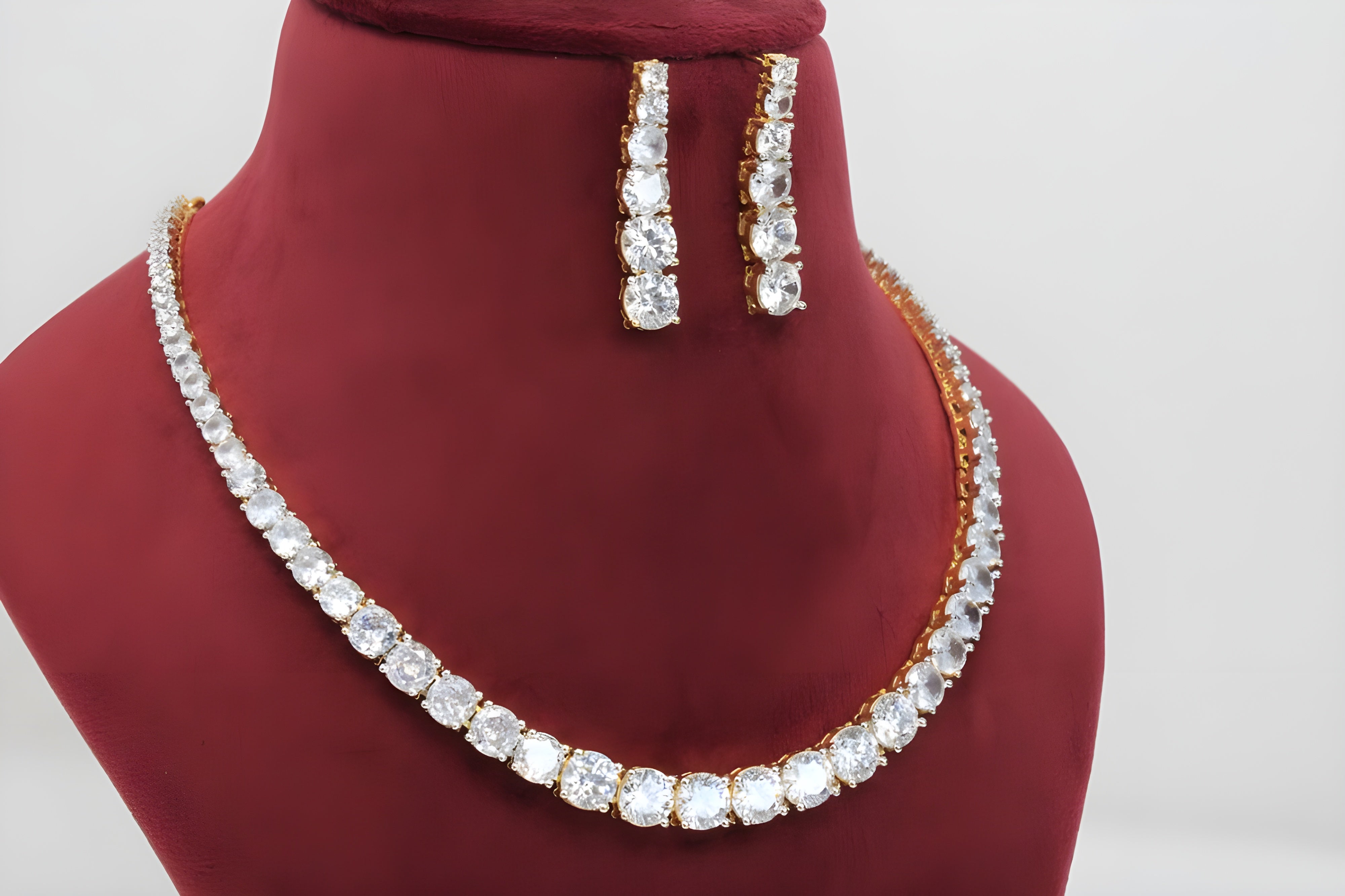 Golden Crystal Radiance Necklace Set