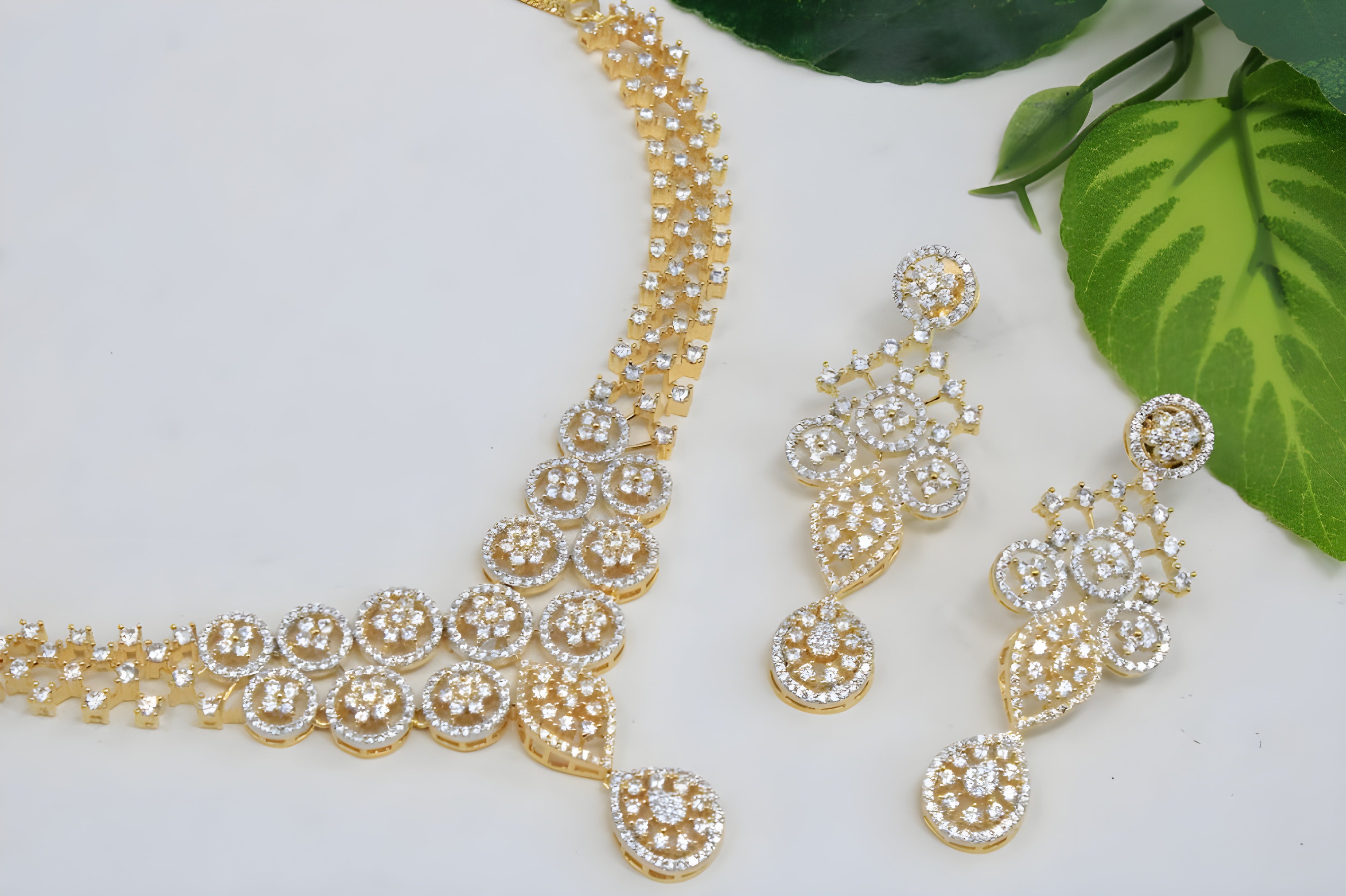 Golden Starry Sparkle Necklace Set