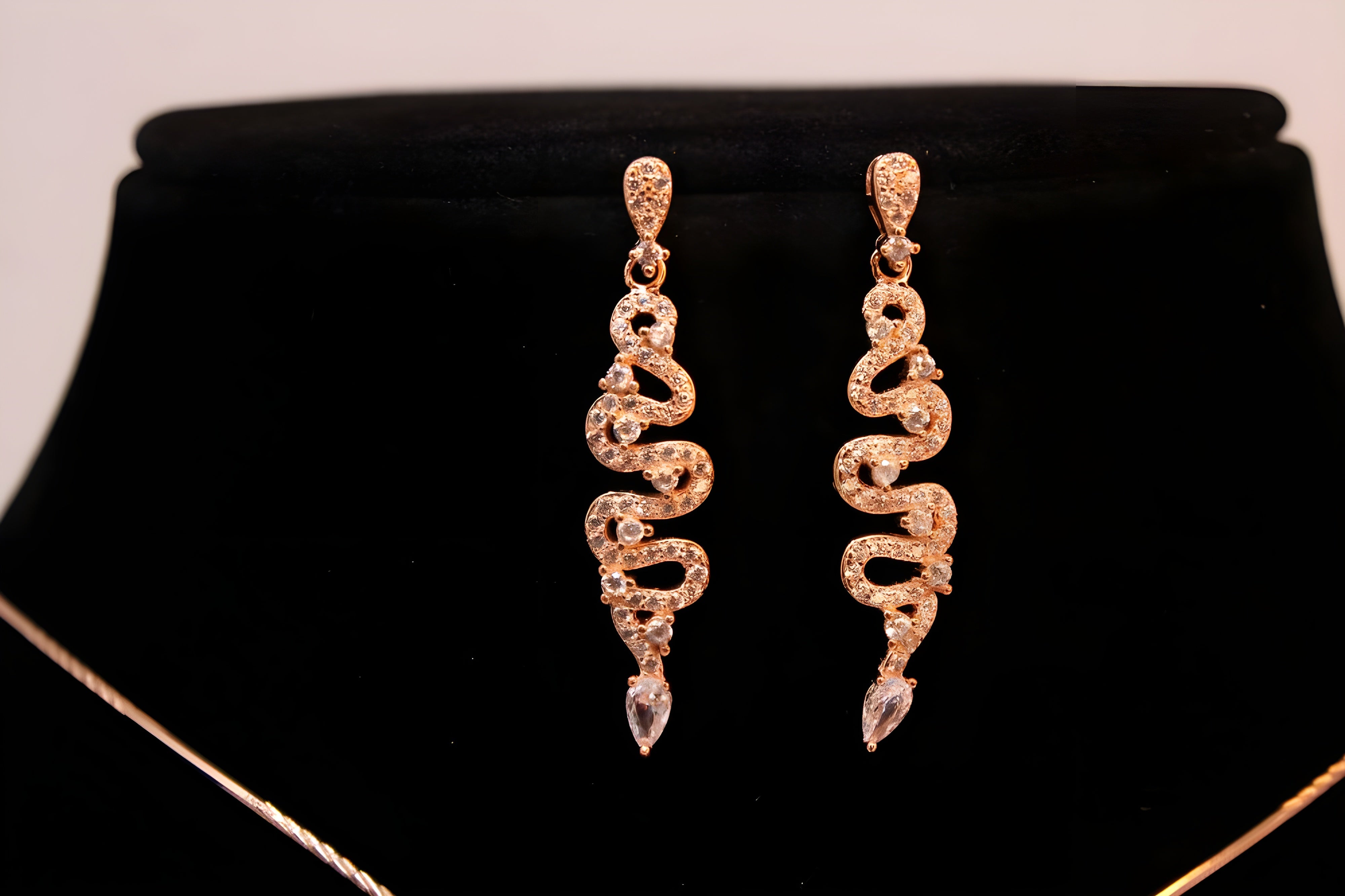 Rose Gold Serpentine Sparkle Jewelry Set - Long Drop Earrings & Pendant with Teardrop Diamonds