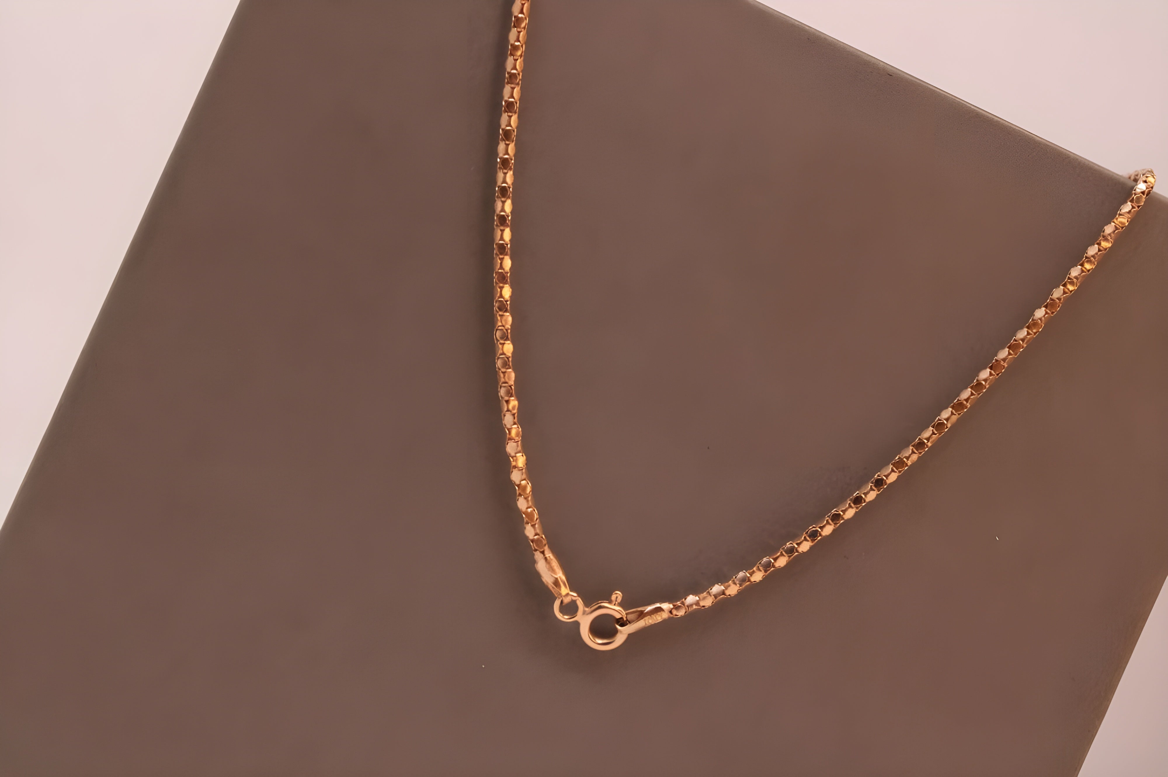 Rose Gold Geometric Precision Chain