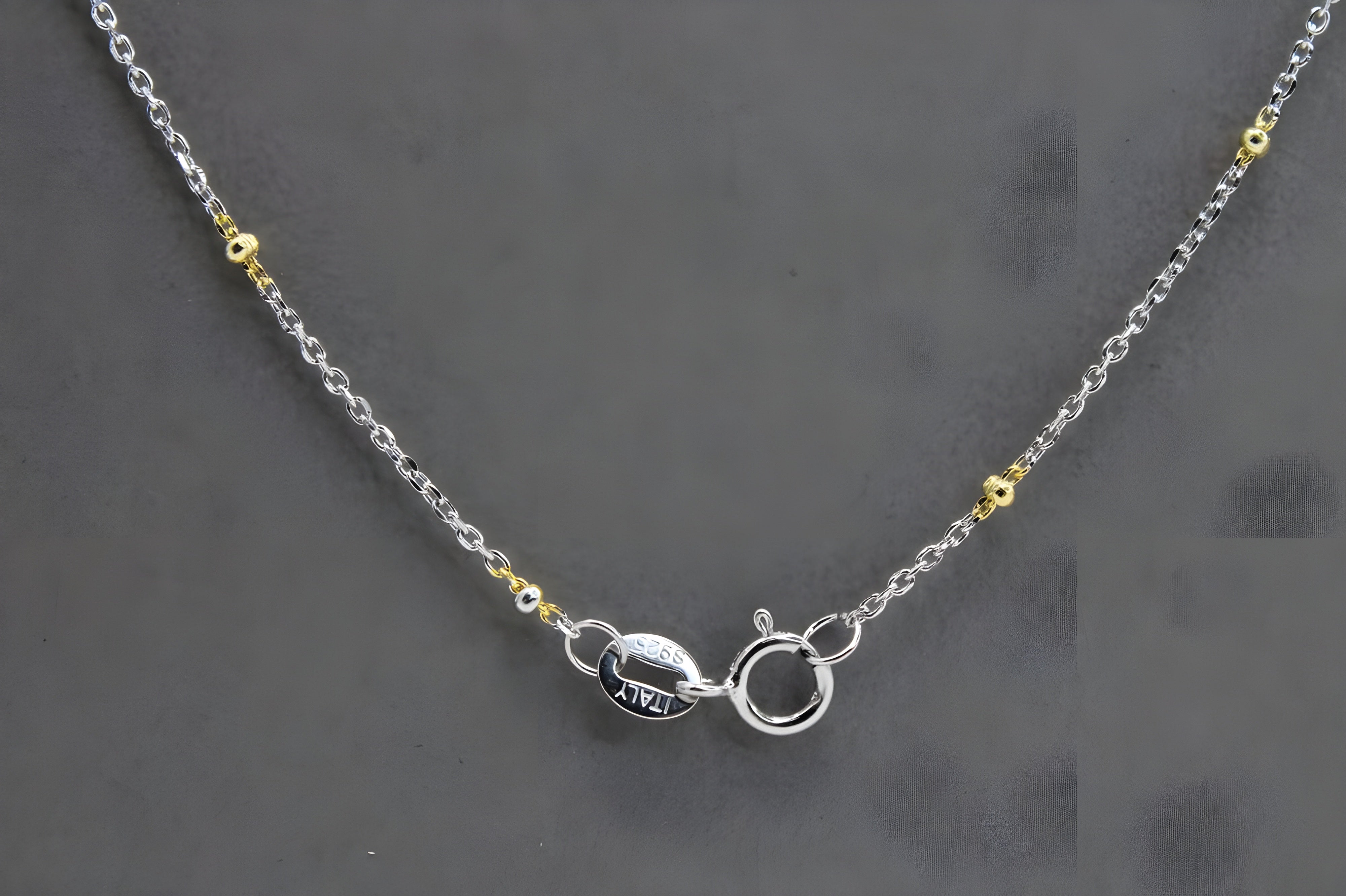 Chic Sterling Silver Trace Chain with Gold Accents - Modern Elegance for Effortless Layering