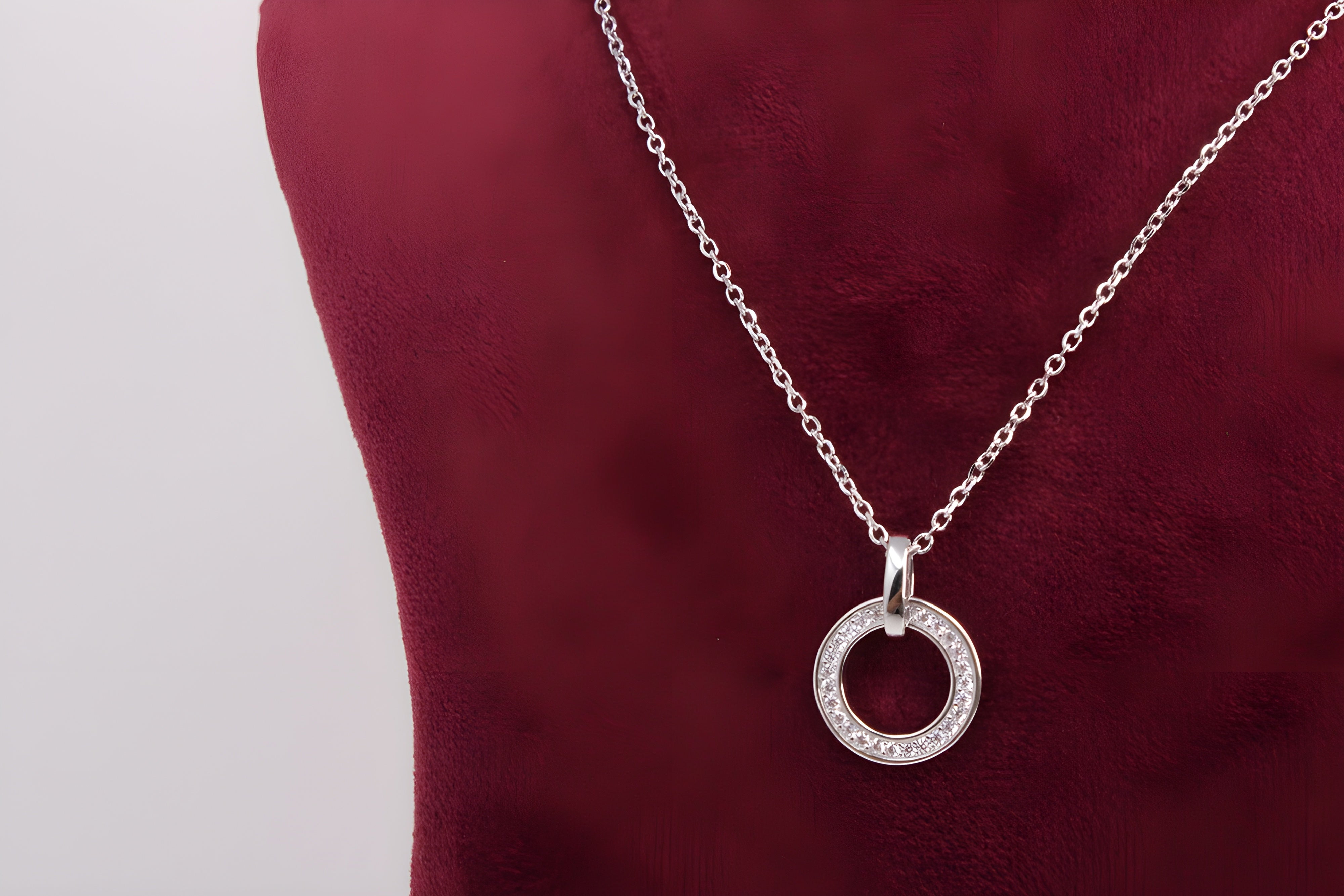 Serene Circle 92.5 Sterling Silver VeeLux Premium Pendant