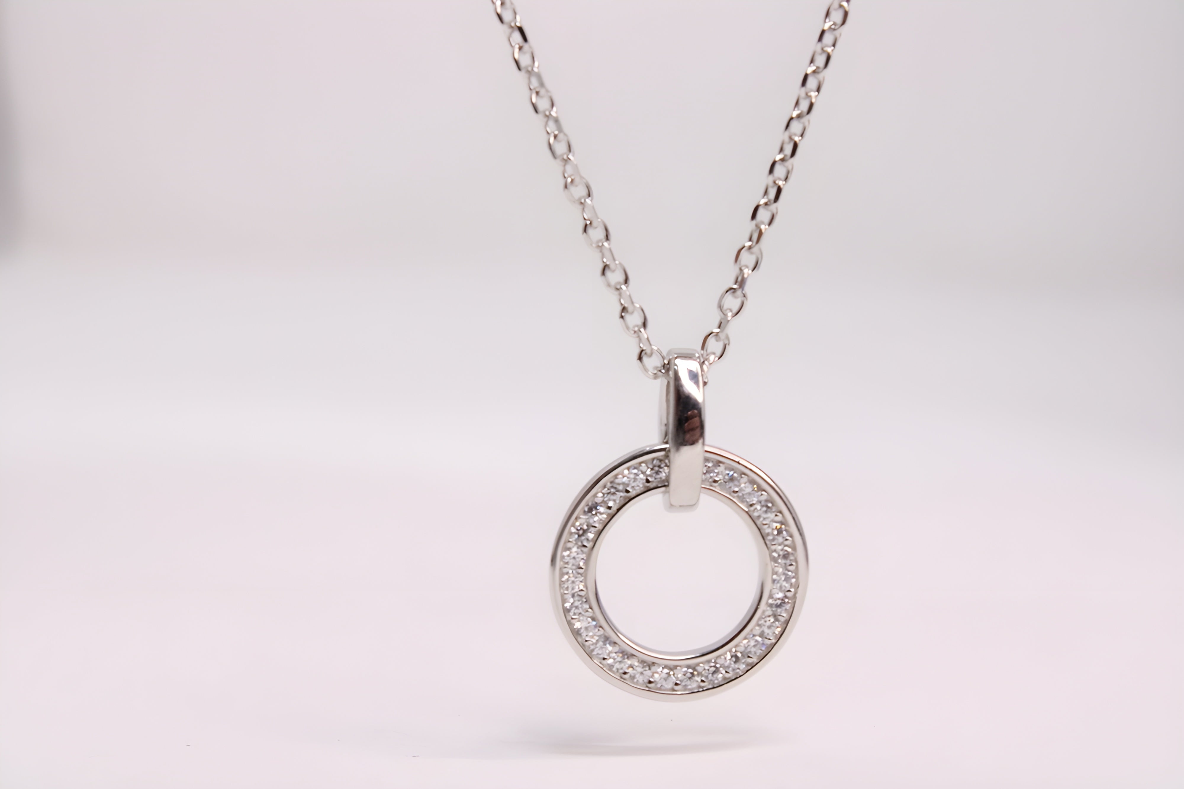 Serene Circle 92.5 Sterling Silver VeeLux Premium Pendant