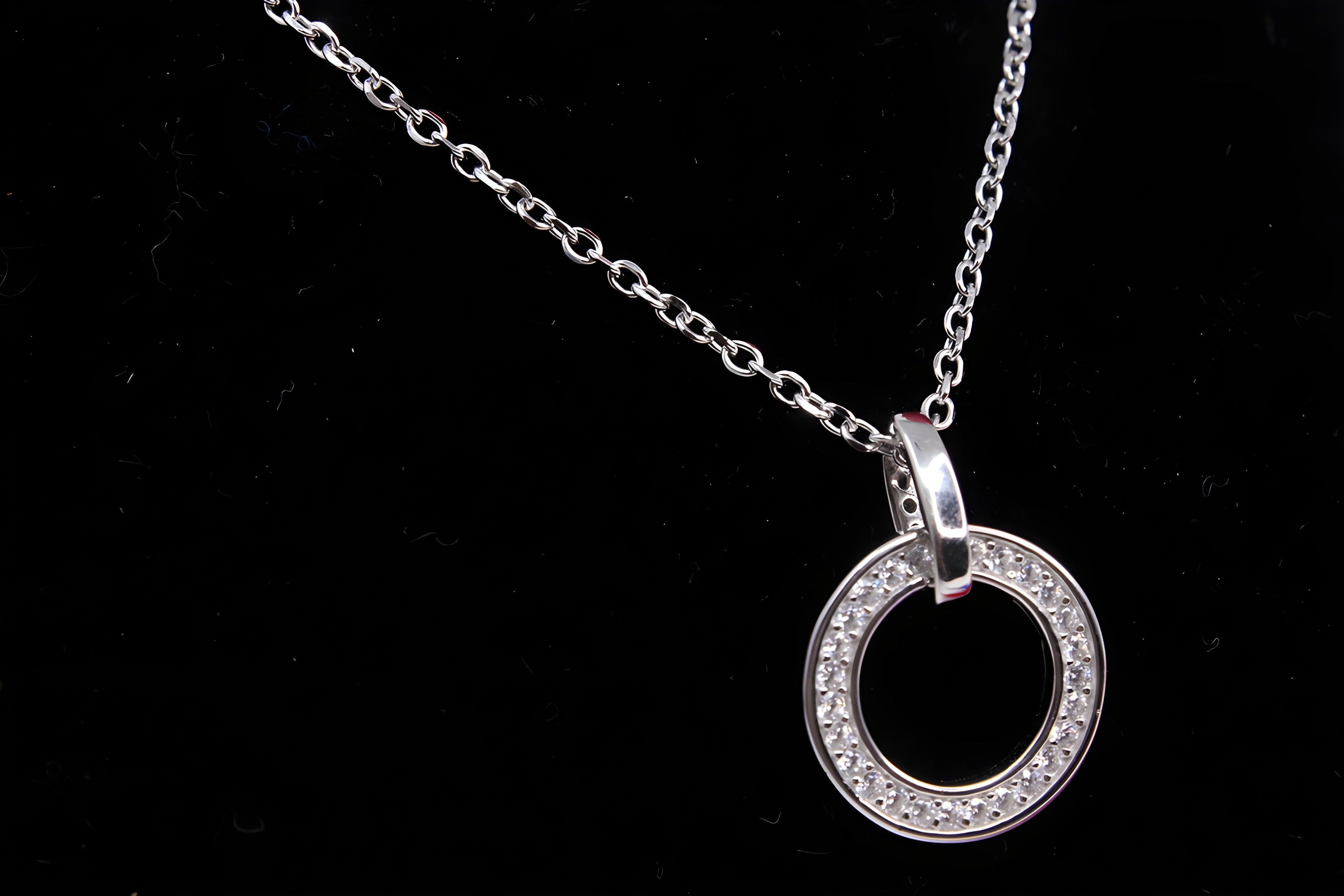 Serene Circle 92.5 Sterling Silver VeeLux Premium Pendant