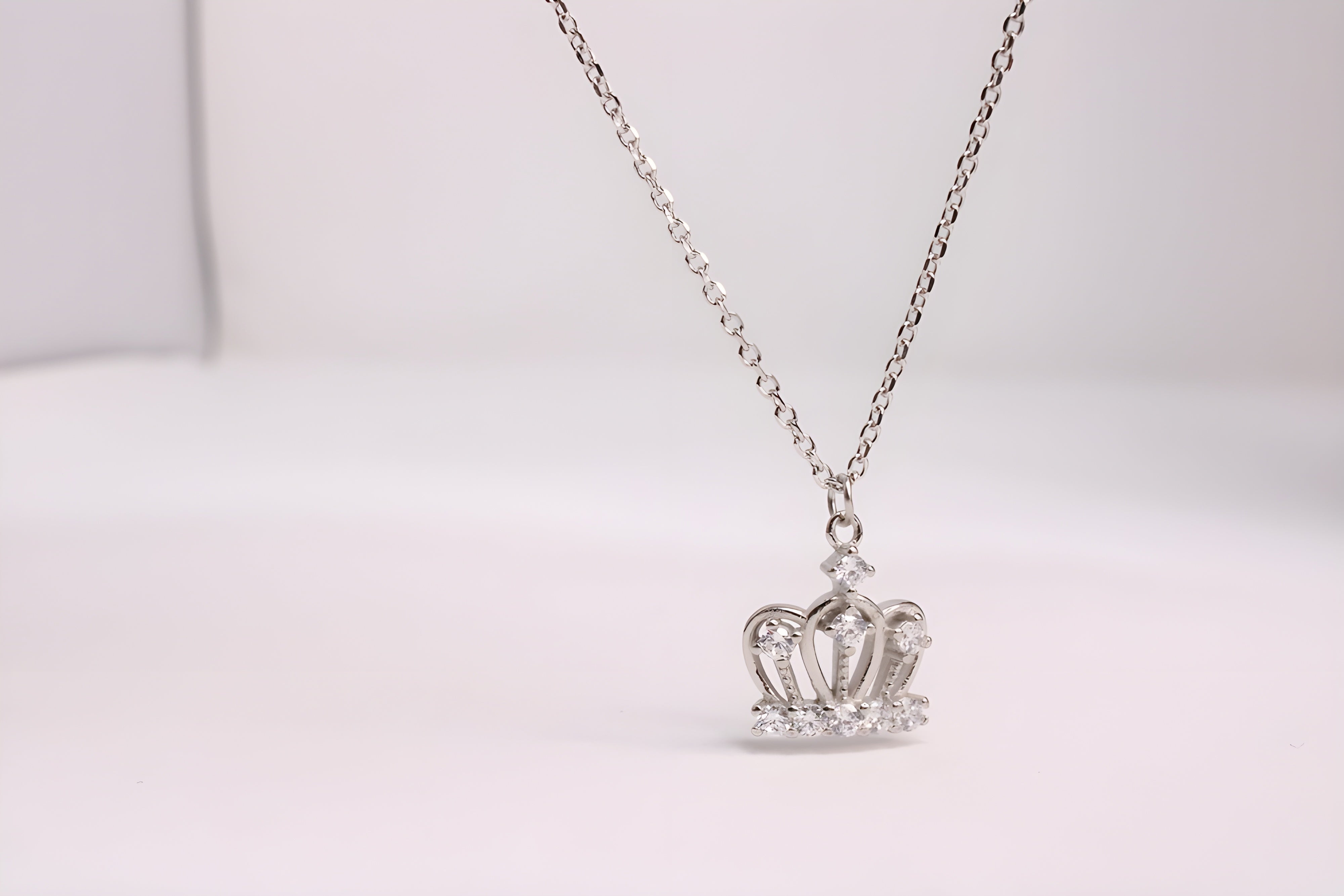 Royal Crown 92.5 Sterling Silver VeeLux Premium Pendant