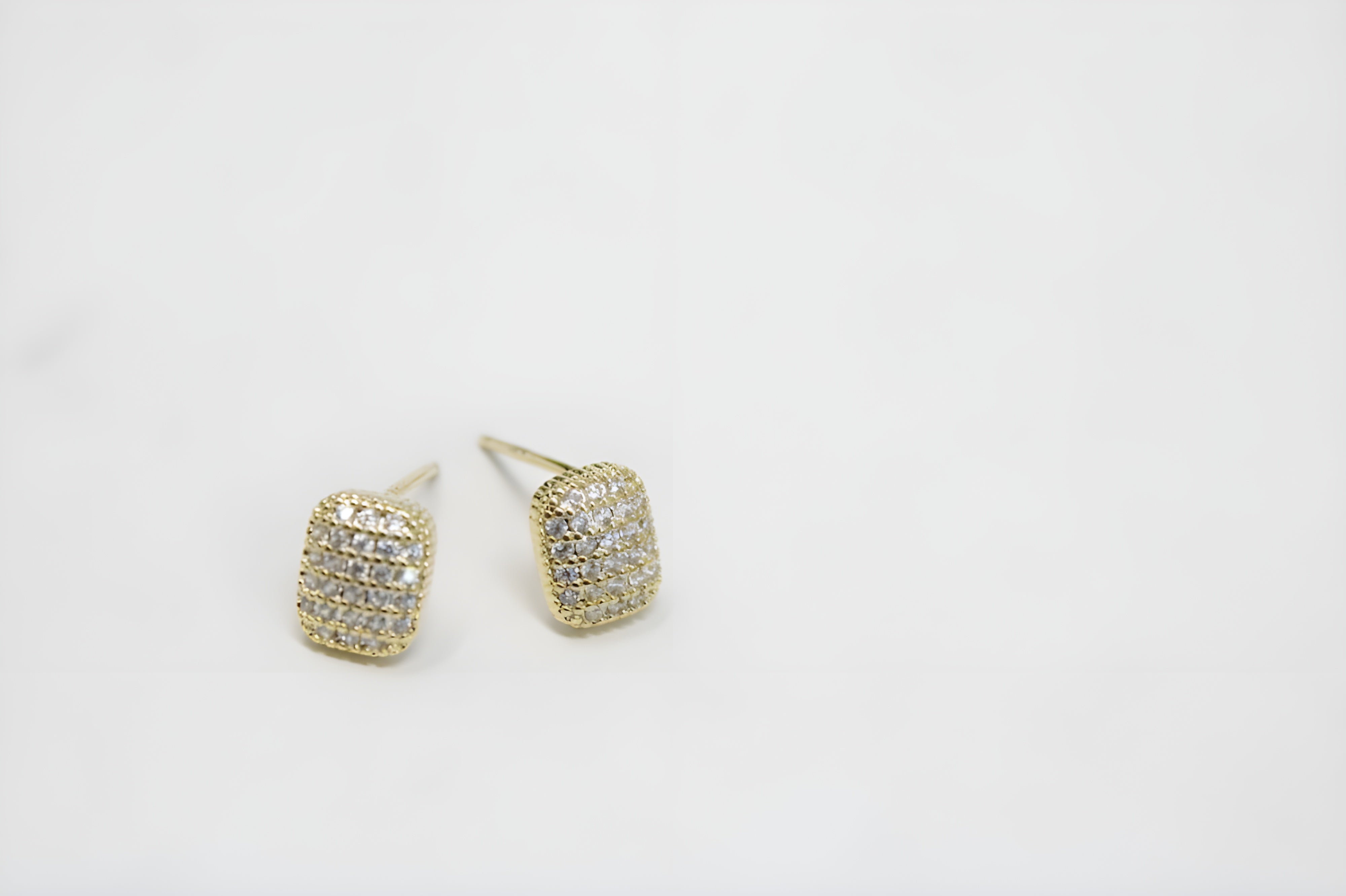 Elegant Essentials: 3-Piece Gold and Pearl Stud Earring Set