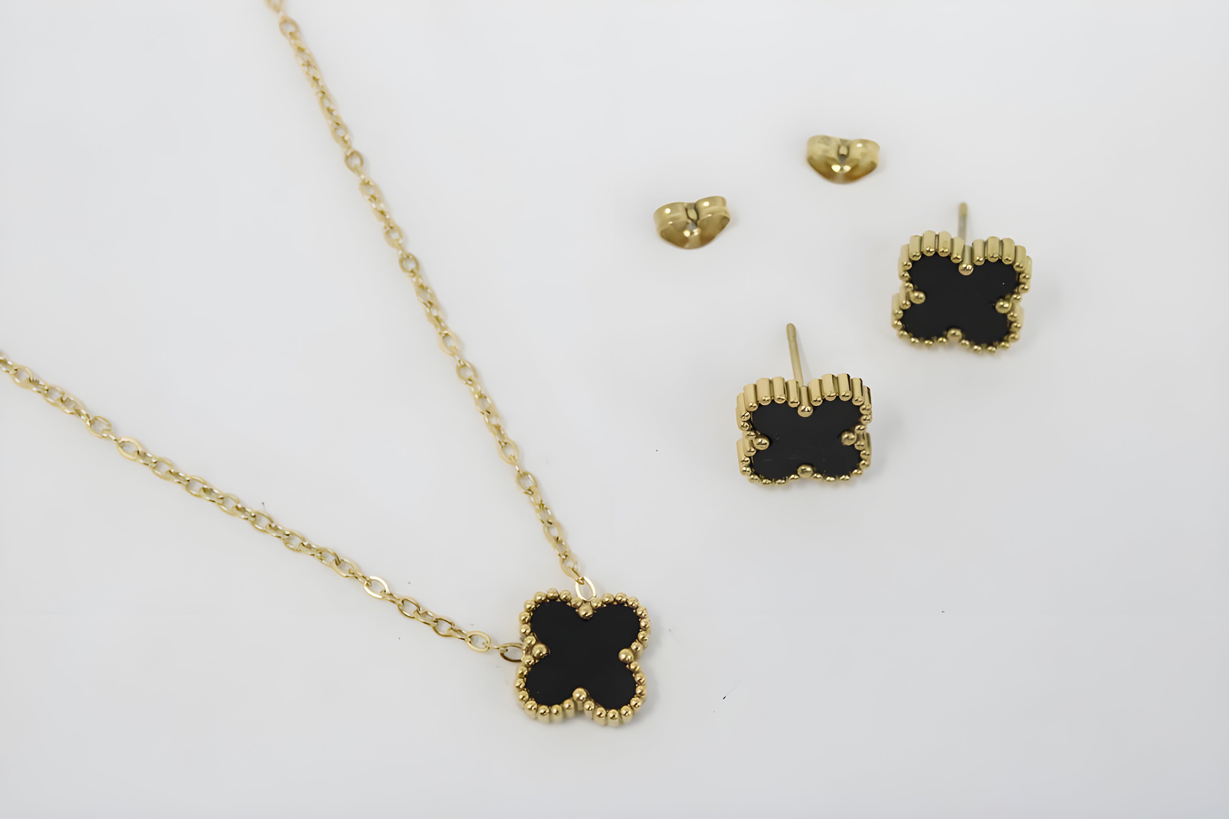 Golden Elegance Black Leaf Pendant Set