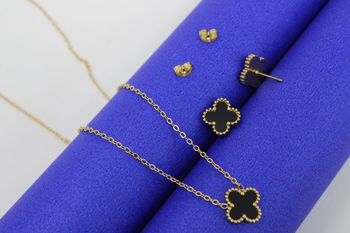 Golden Elegance Black Leaf Pendant Set