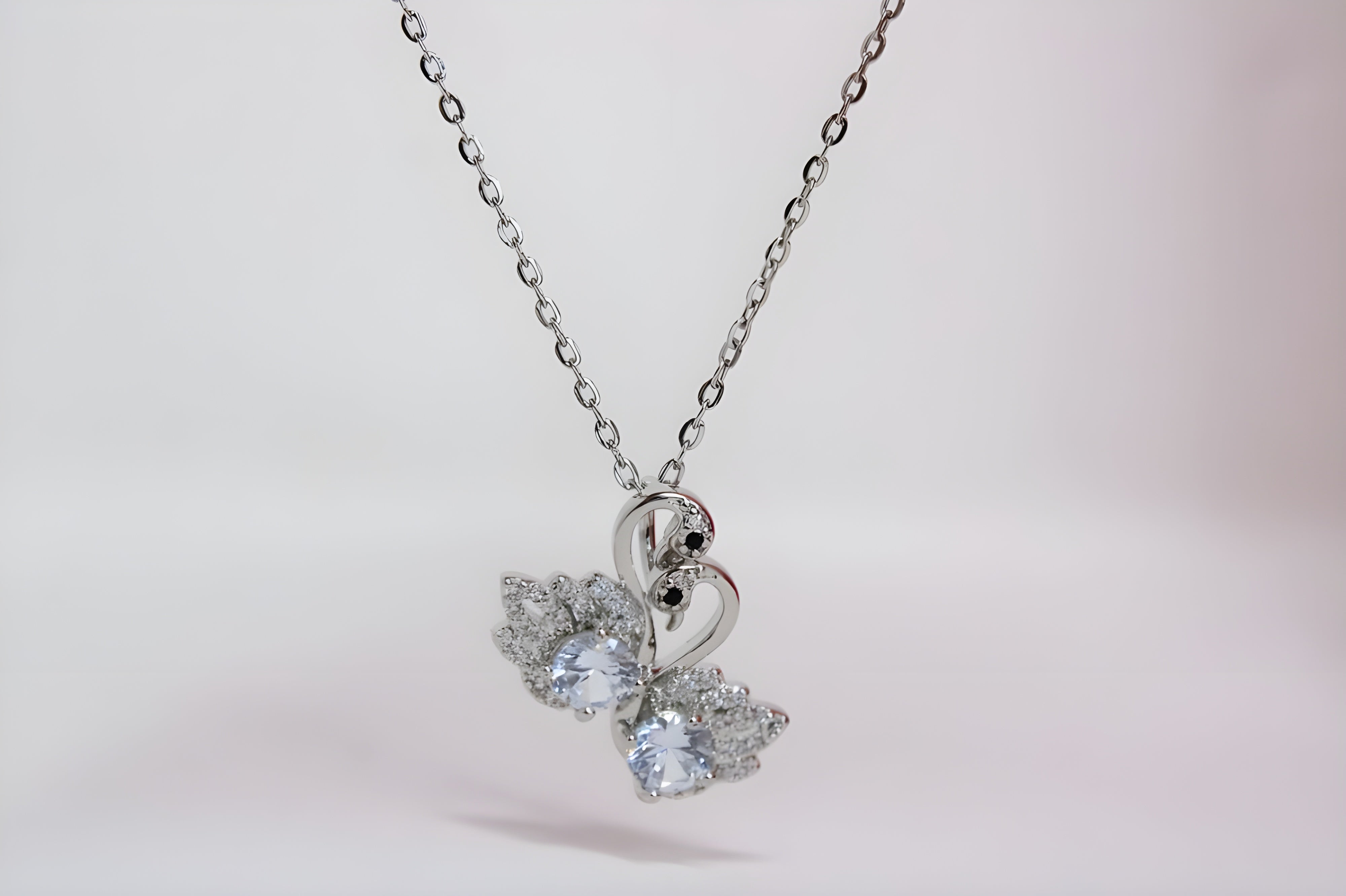 Silver Swan Crystal Pendant Set