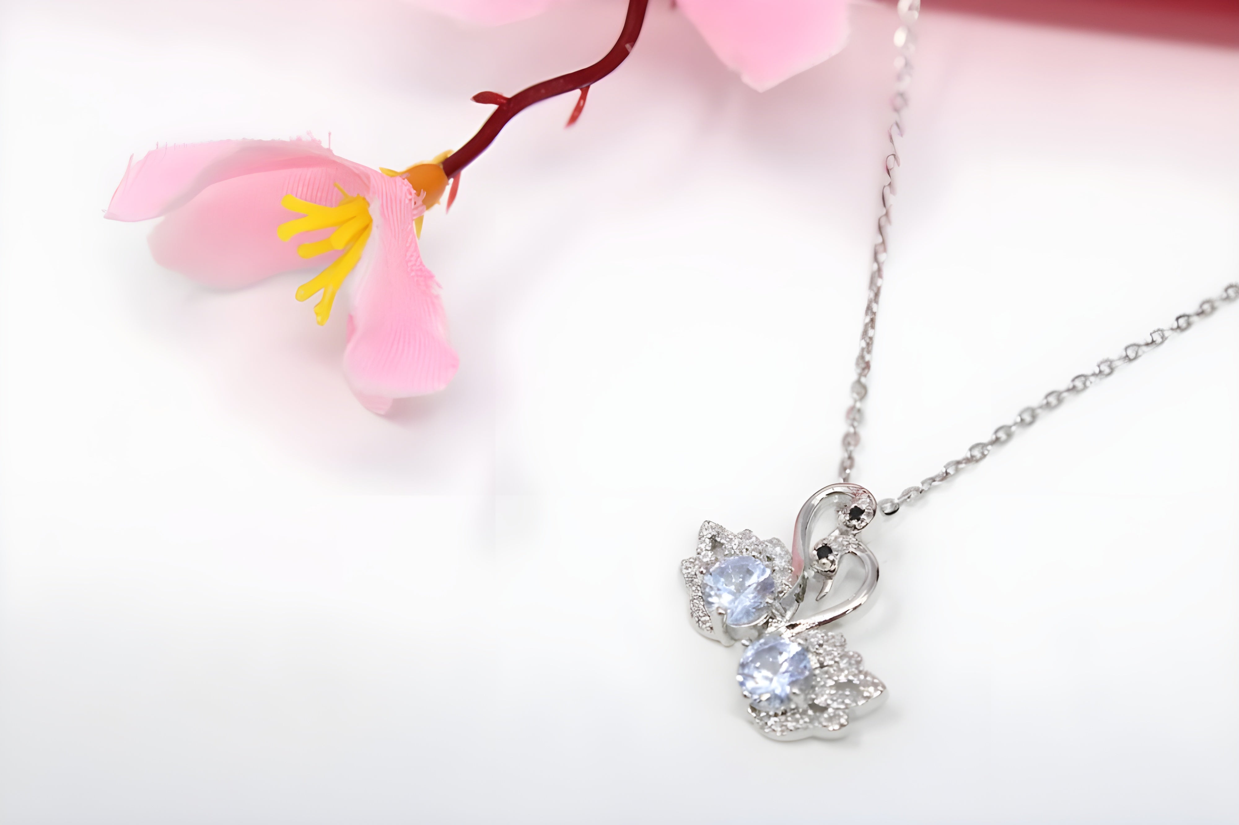 Silver Swan Crystal Pendant Set