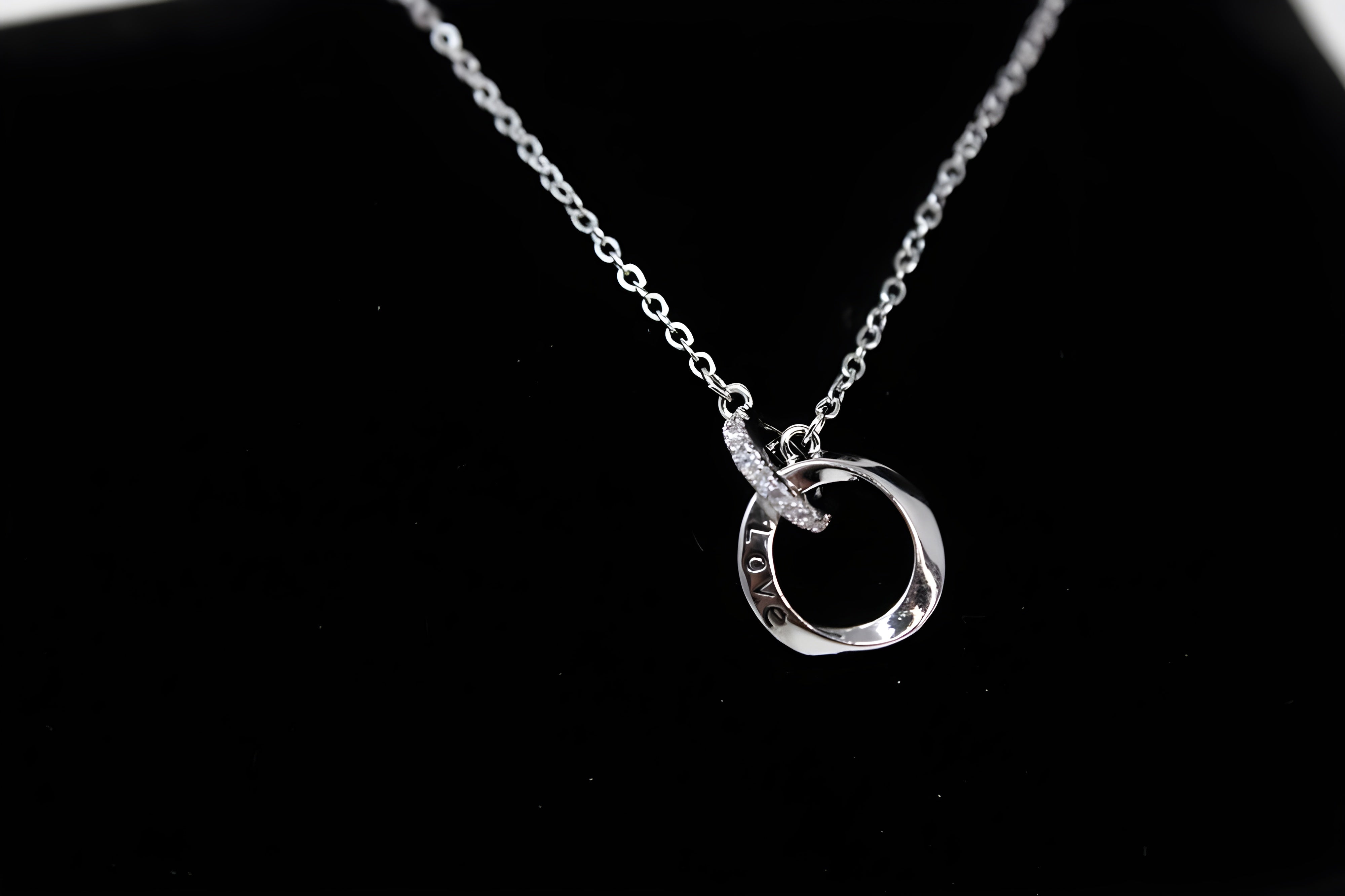 Eternal Love Silver Pendant Set