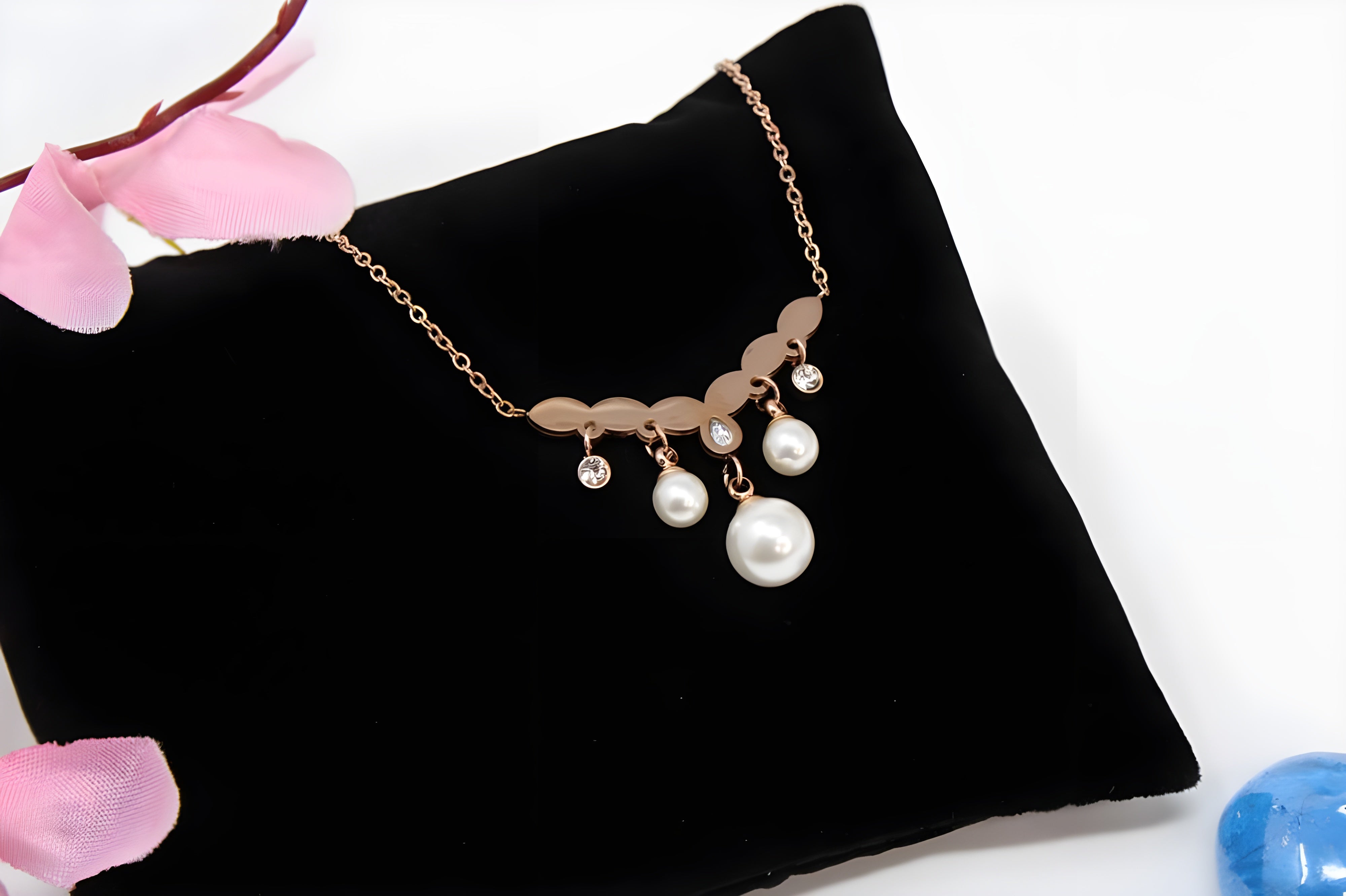 Golden Pearl Dream Pendant Set