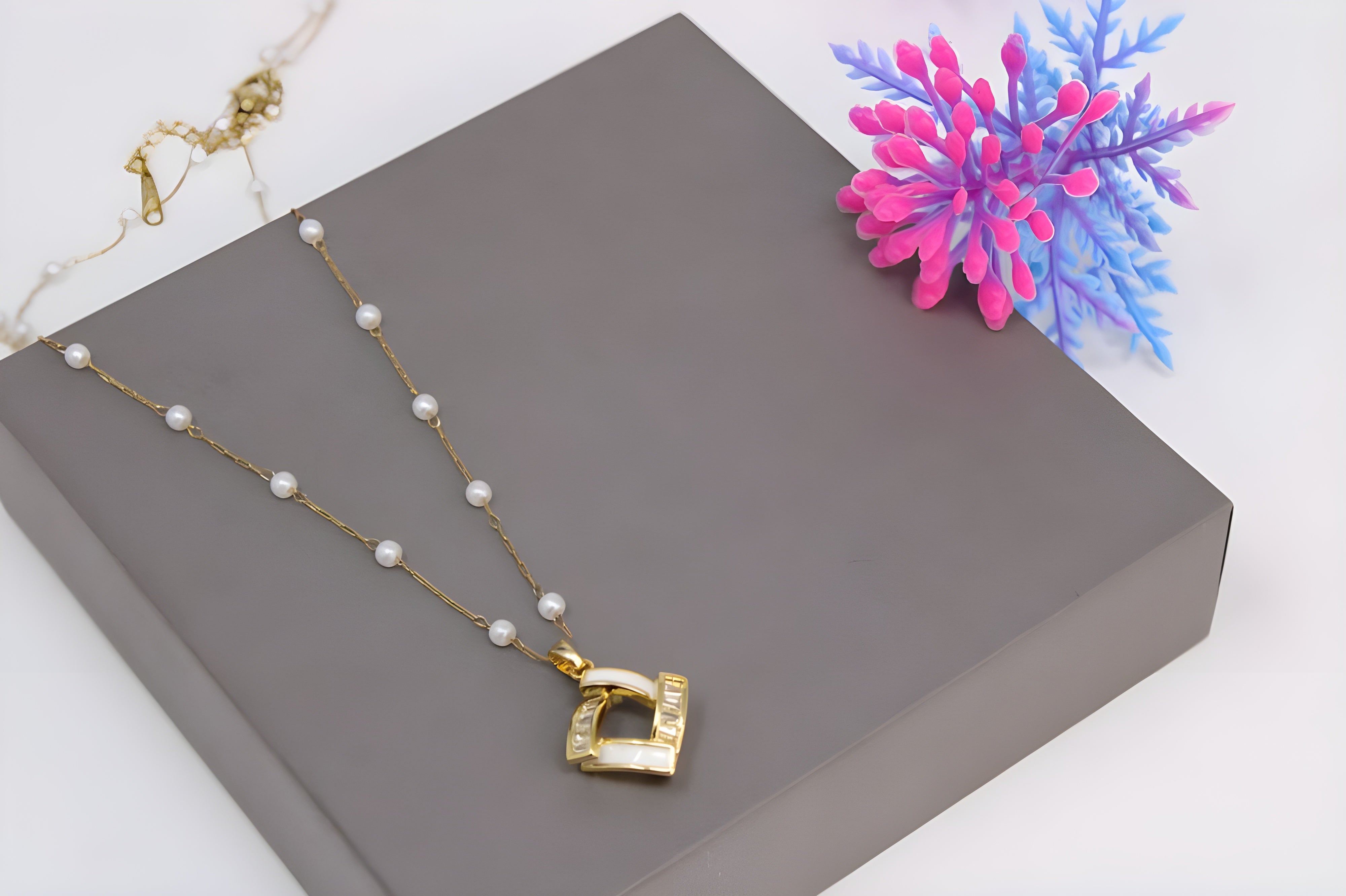 Golden Box Charm Pendant Set