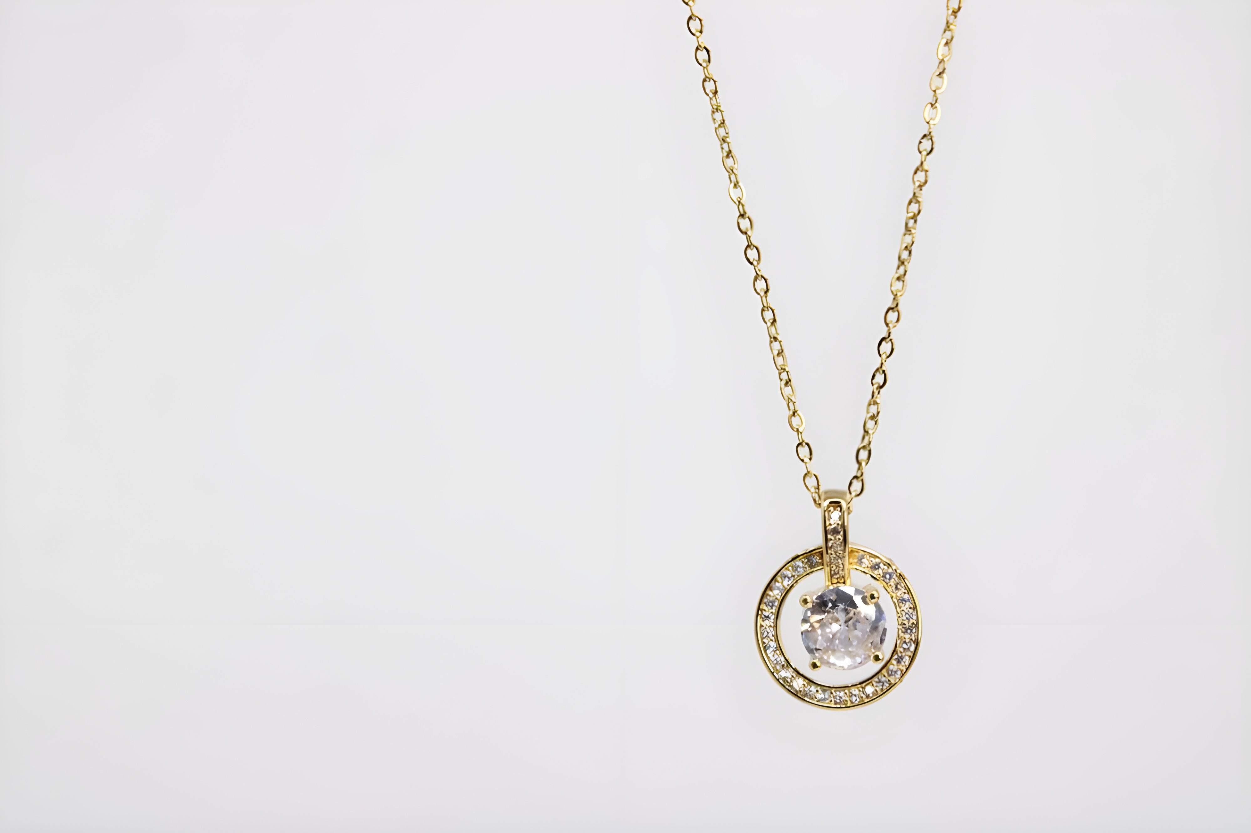 Golden Halo Crystal Pendant Set