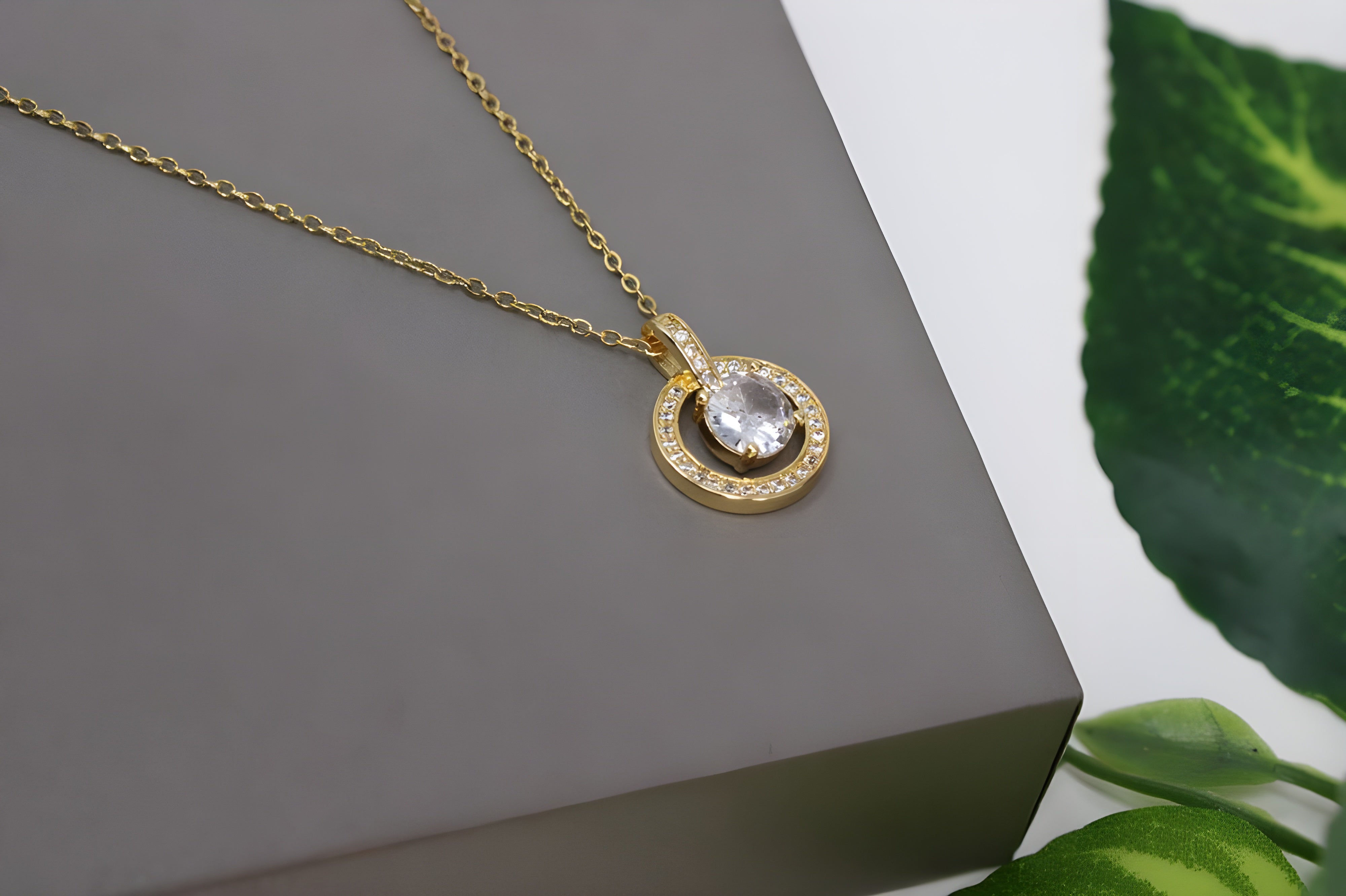 Golden Halo Crystal Pendant Set