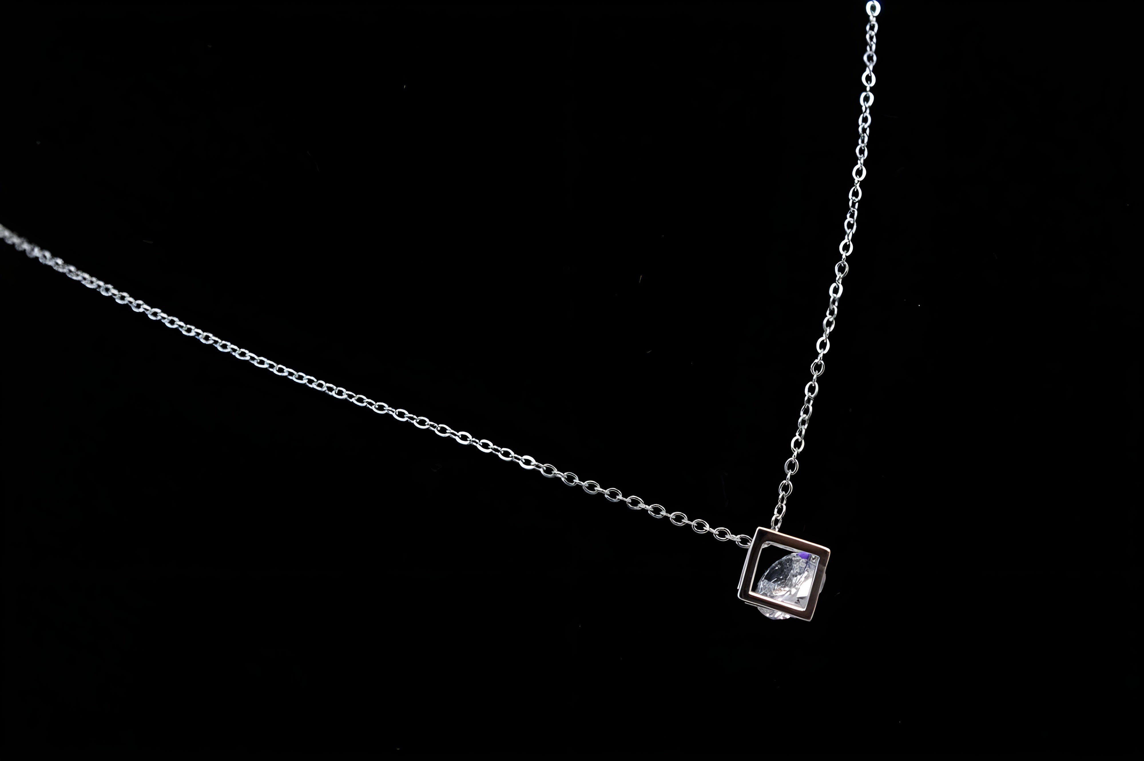 Silver Elegance Cube Pendant Set