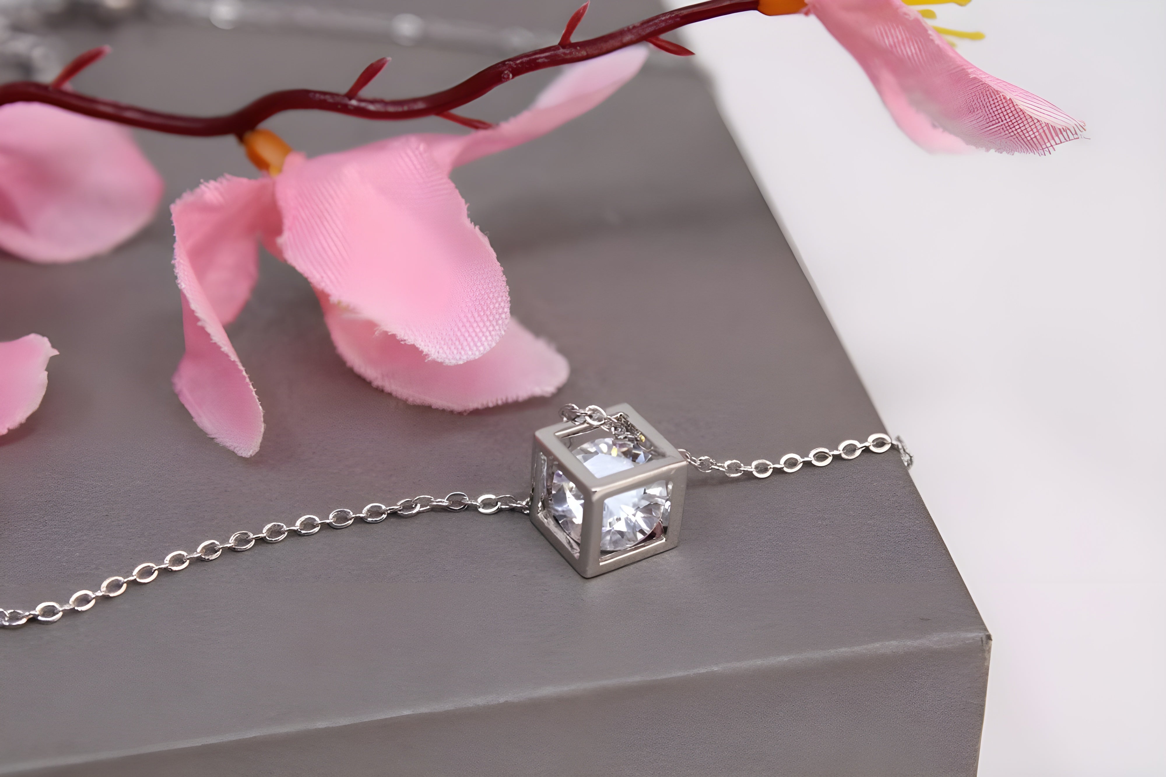 Silver Elegance Cube Pendant Set