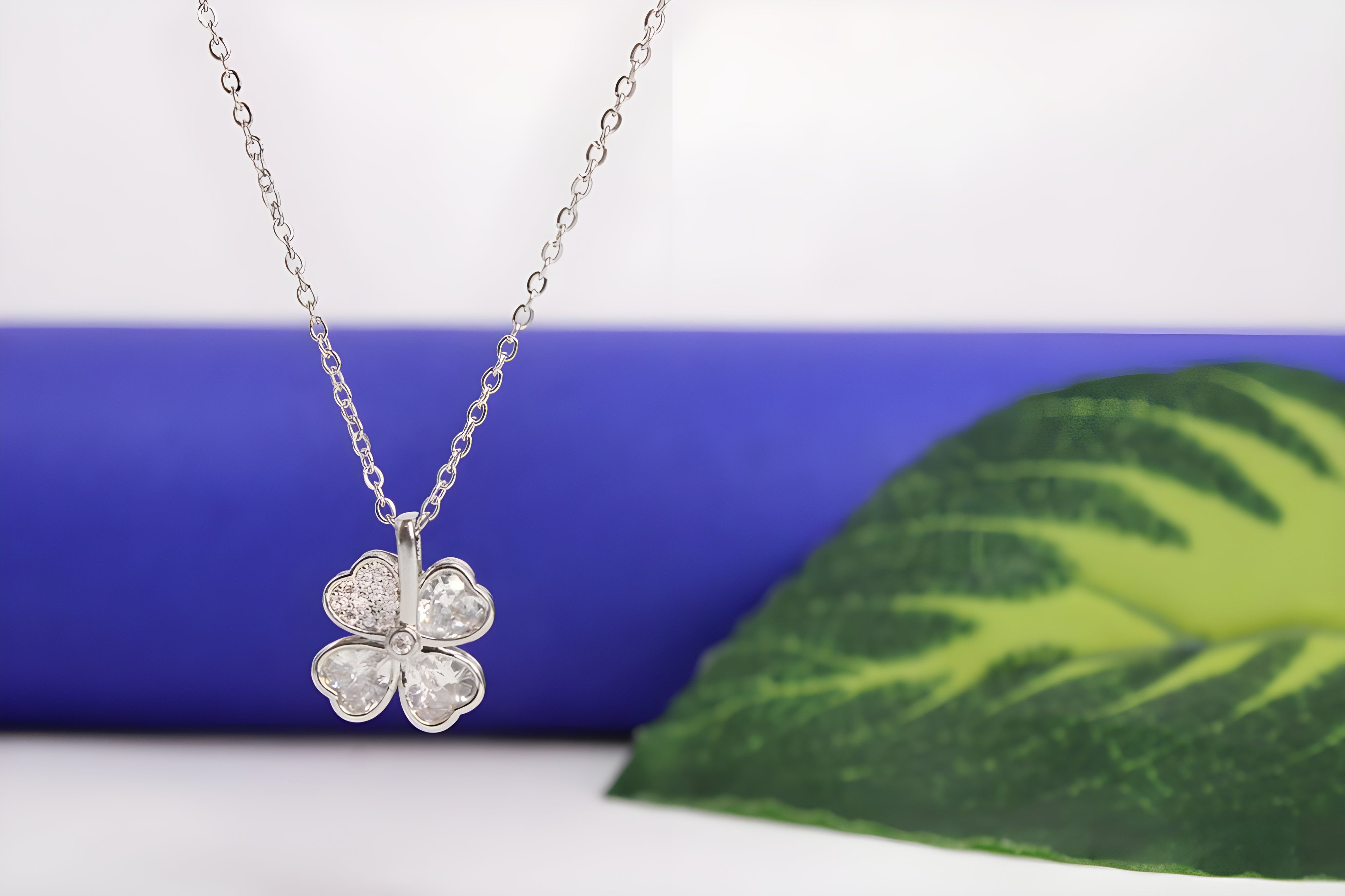 Silver Serendipity Leaf Pendant Set