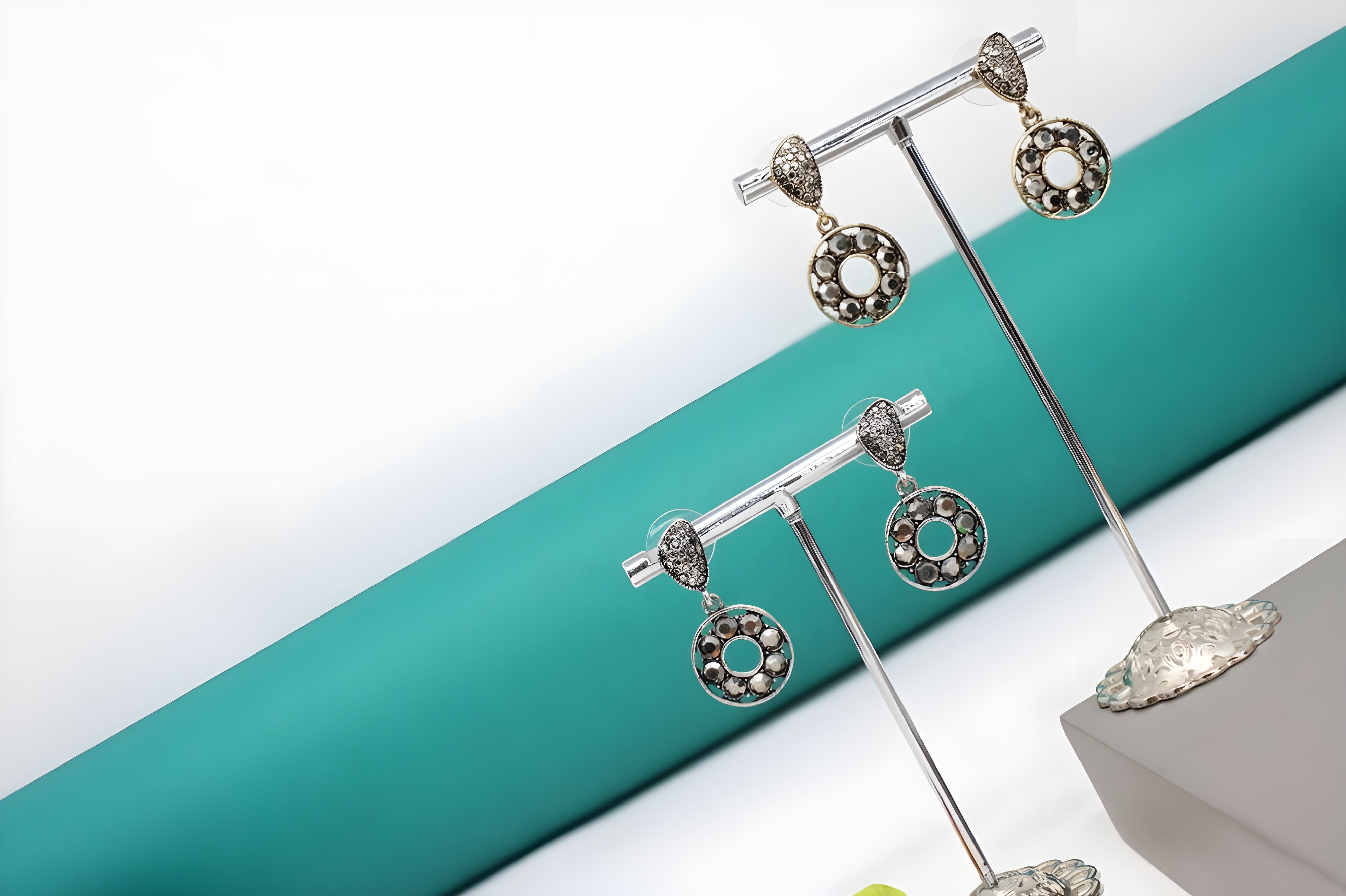 Sparkle Elegance: Luxury Crystal Zirconia Dangle Earrings