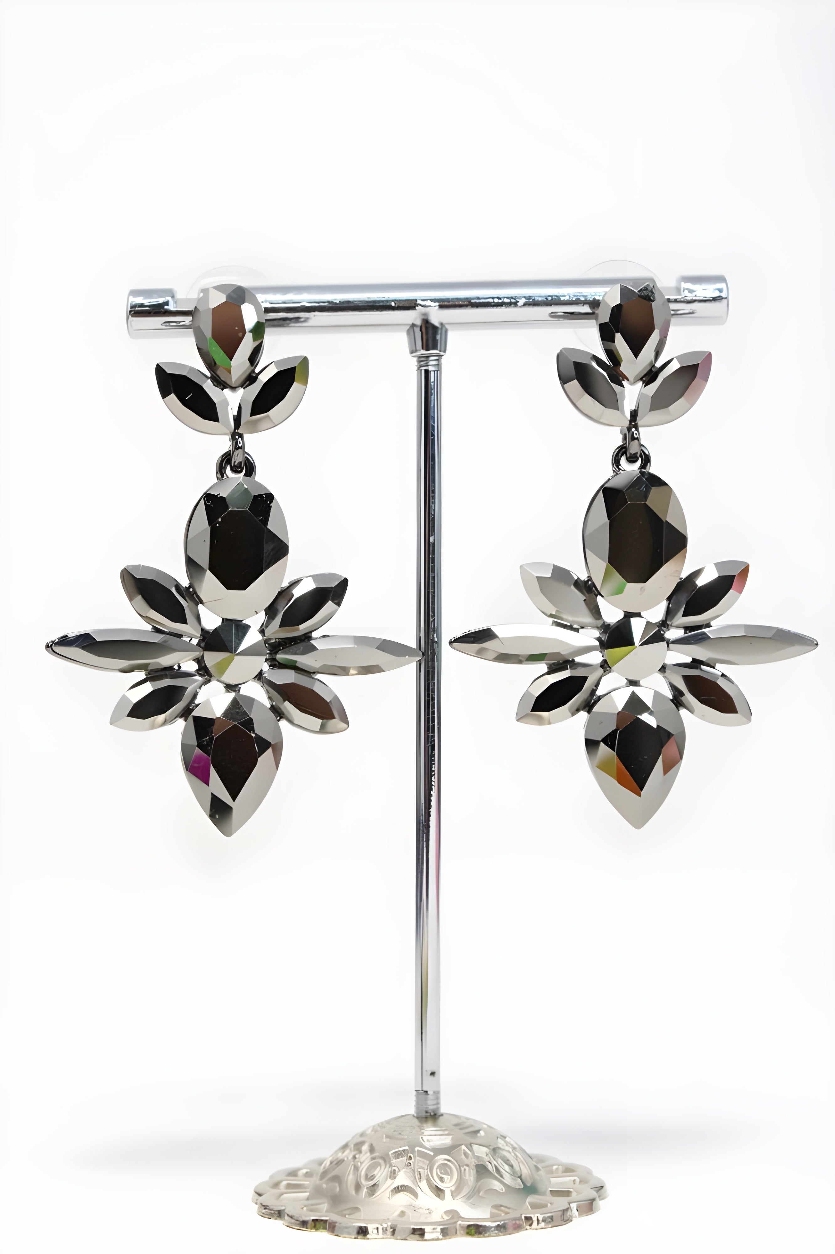 Midnight Glamour: Luxury Black Diamond Starburst Stud Earrings