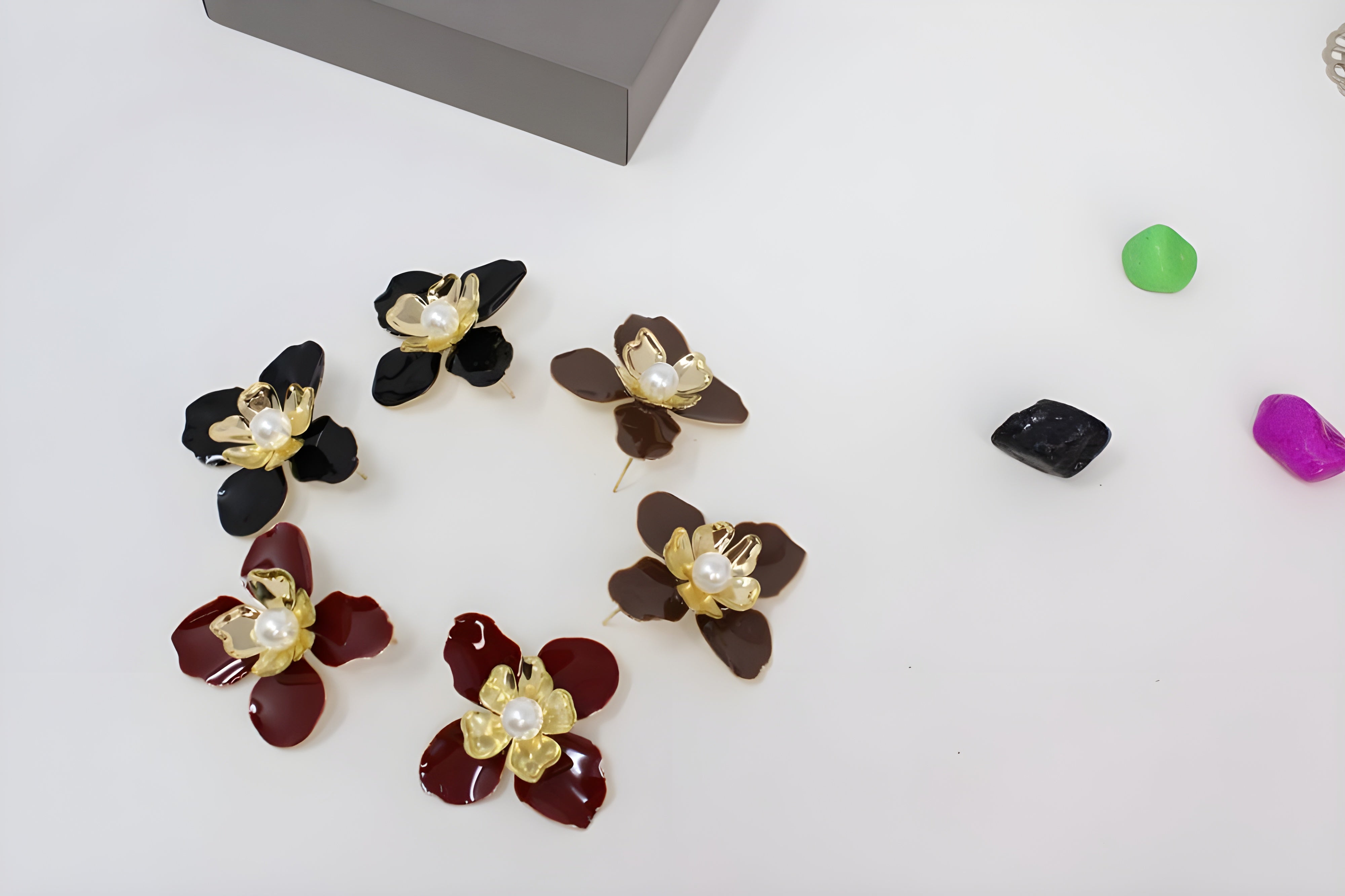 Exquisite Black Orchid Pearl Earrings with Gold Highlights