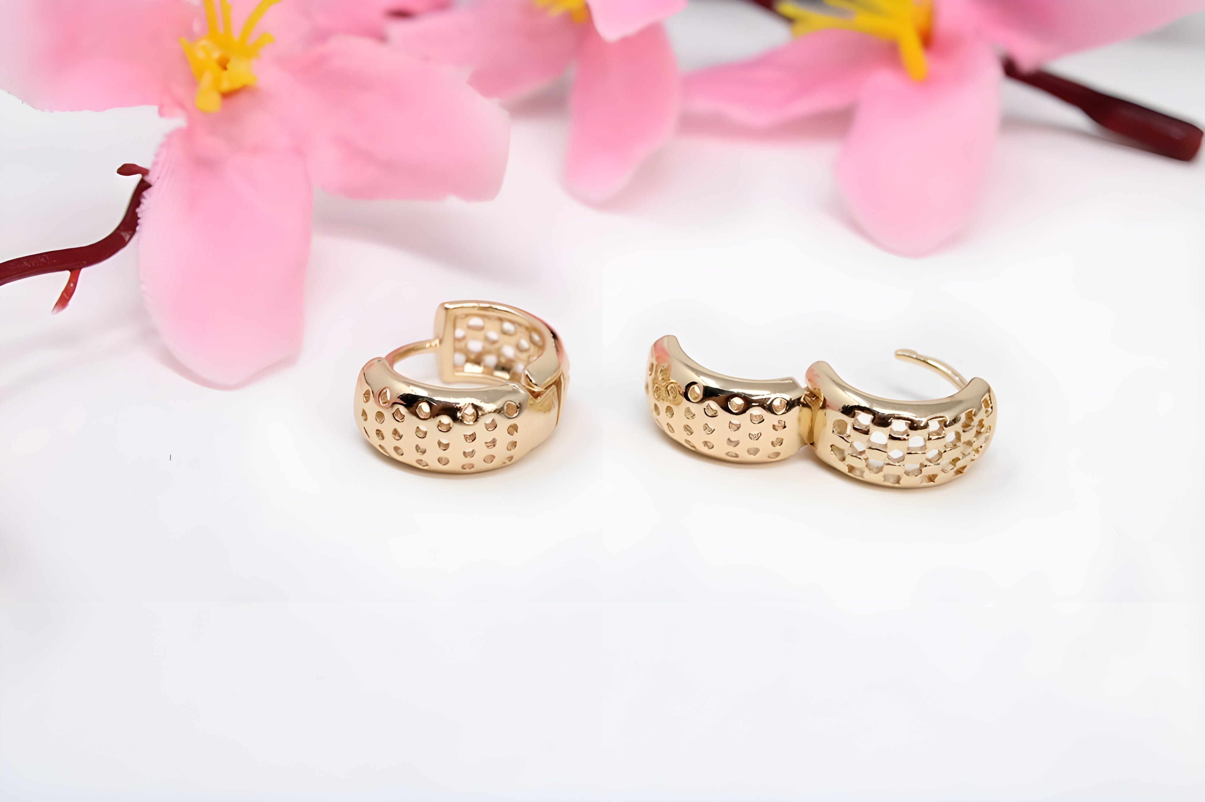 Radiant Golden Sunbeam Hoop Earrings