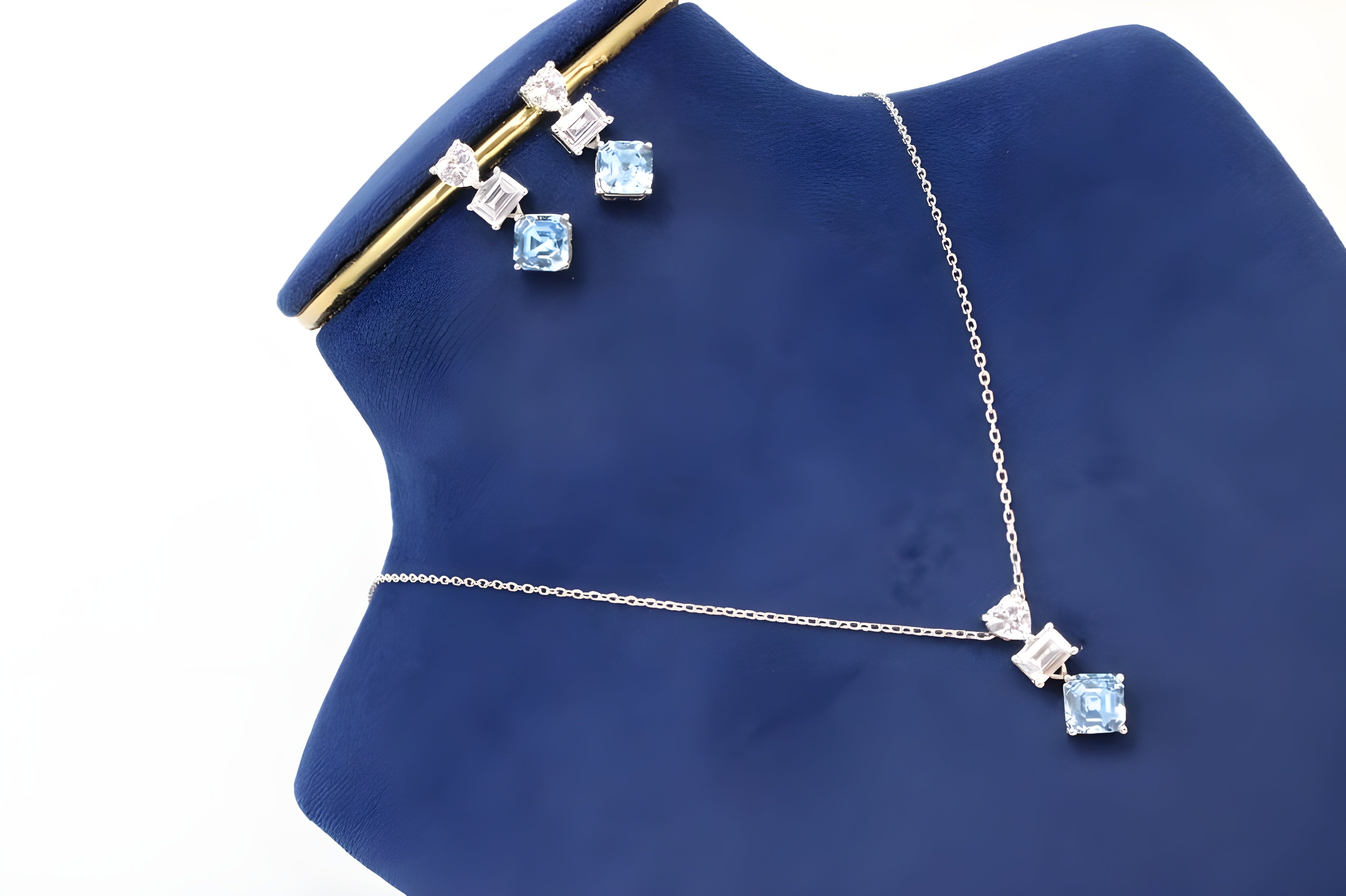 Royal Elegance Square Crystal Pendant Set