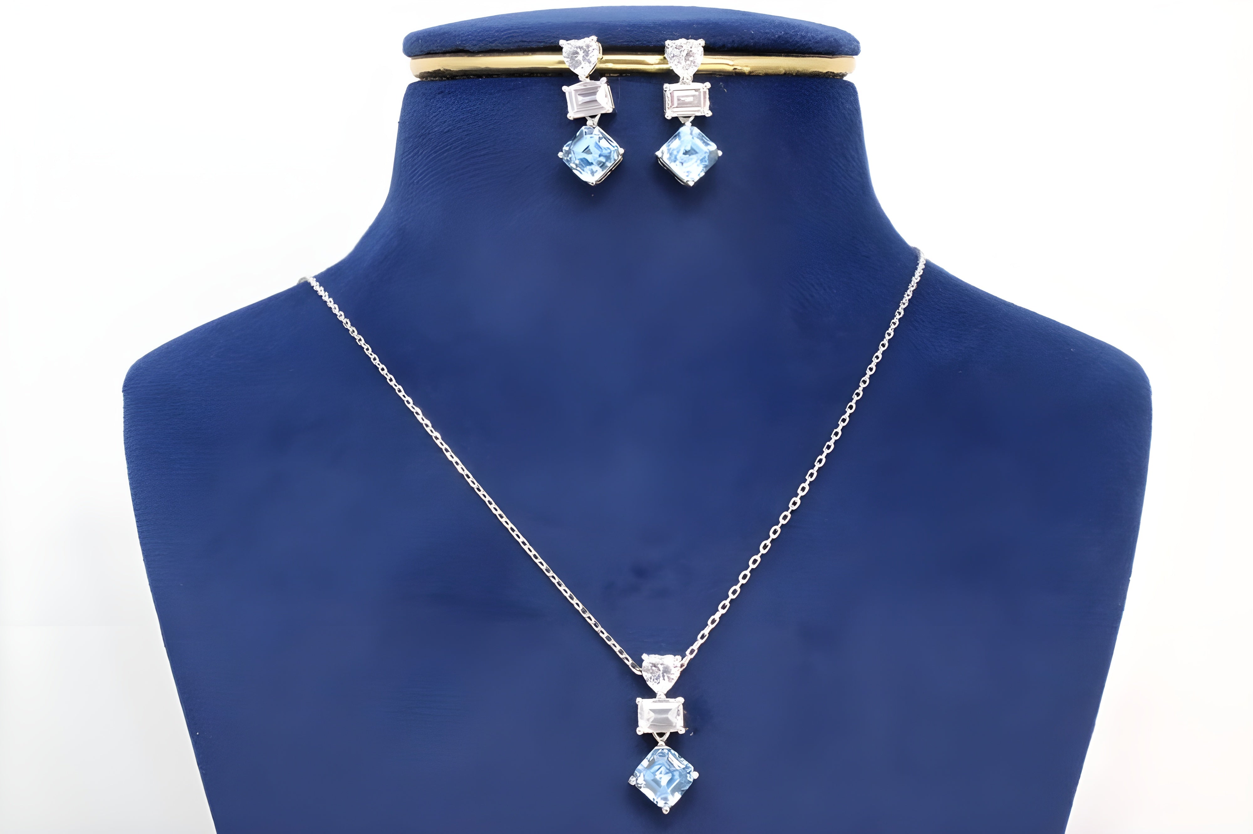 Royal Elegance Square Crystal Pendant Set