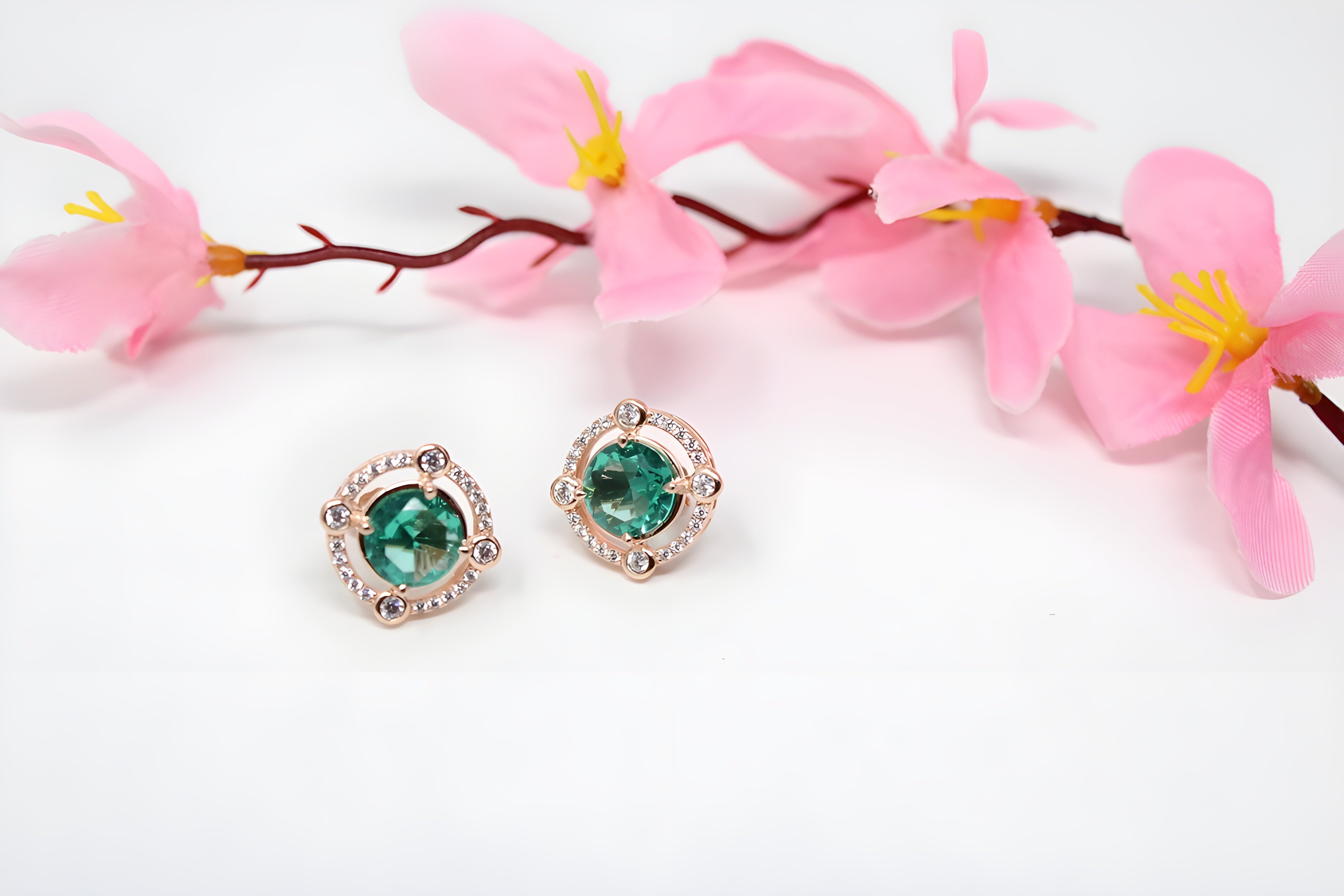 Emerald Glimmer VeeLux Premium Earrings