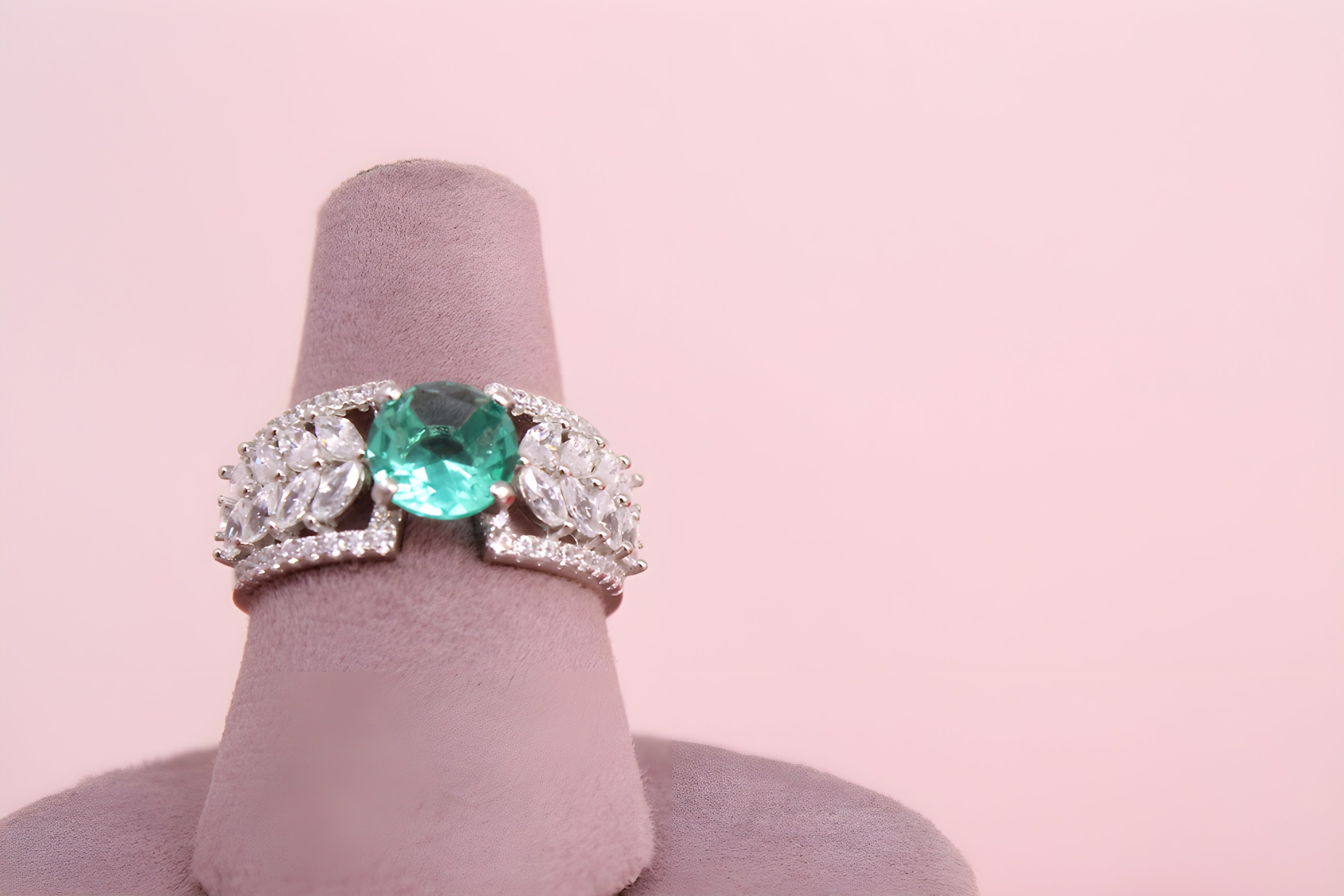 Emerald Glow Sterling Silver Ring